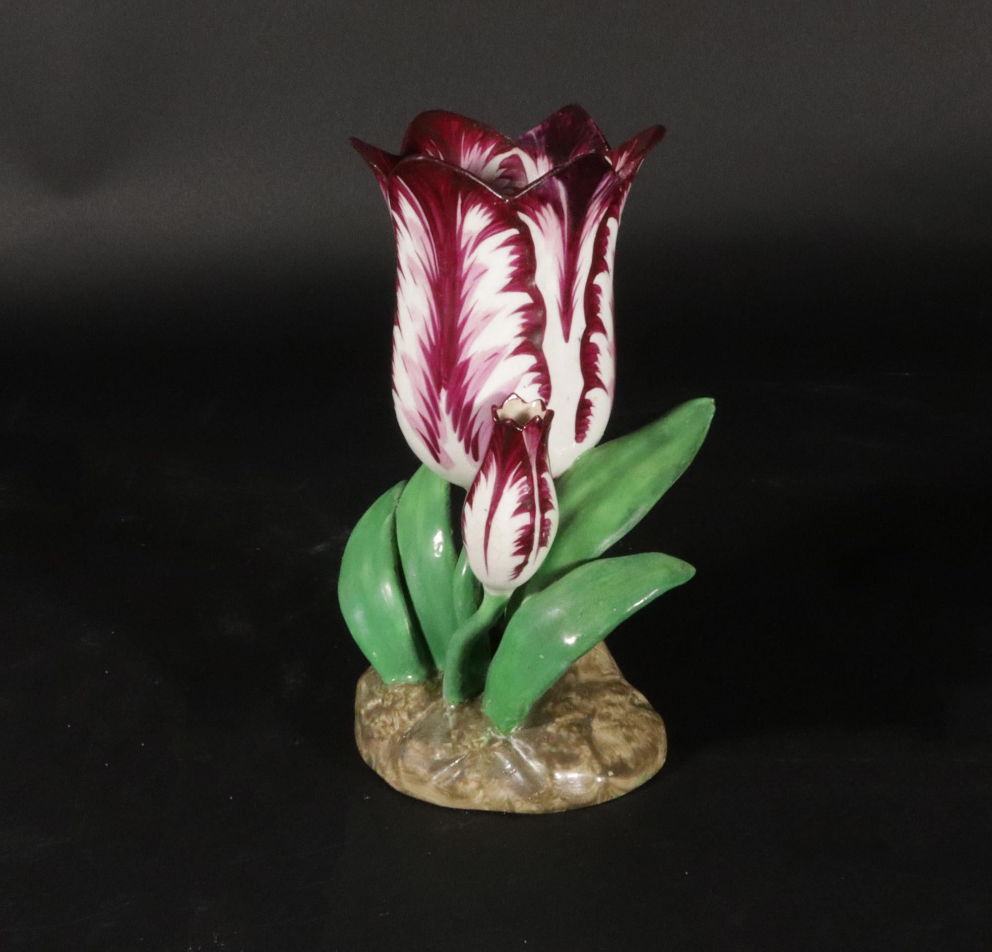 Porcelaine Grand vase tulipe anglais en porcelaine du Staffordshire