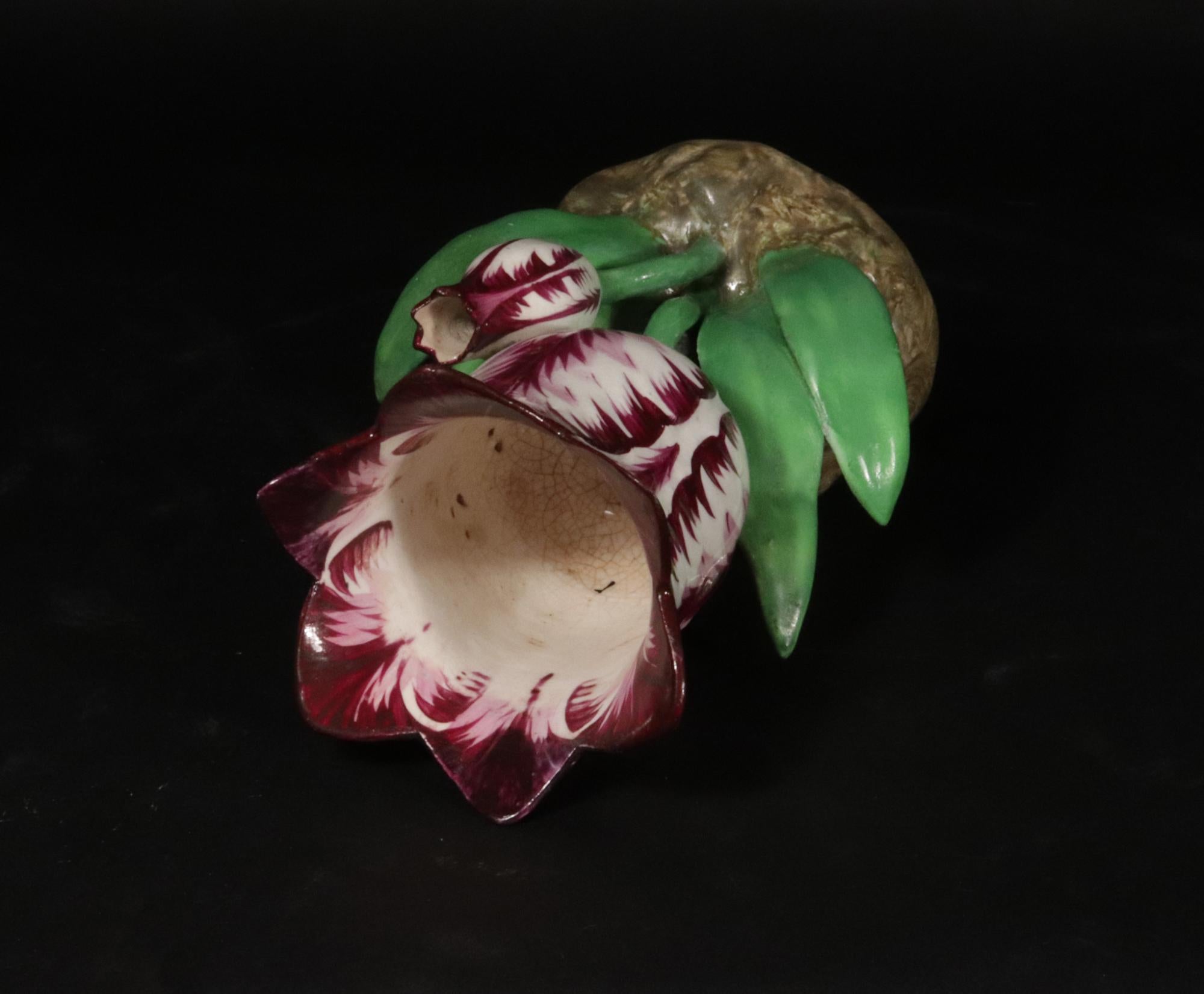 Grand vase tulipe anglais en porcelaine du Staffordshire 2