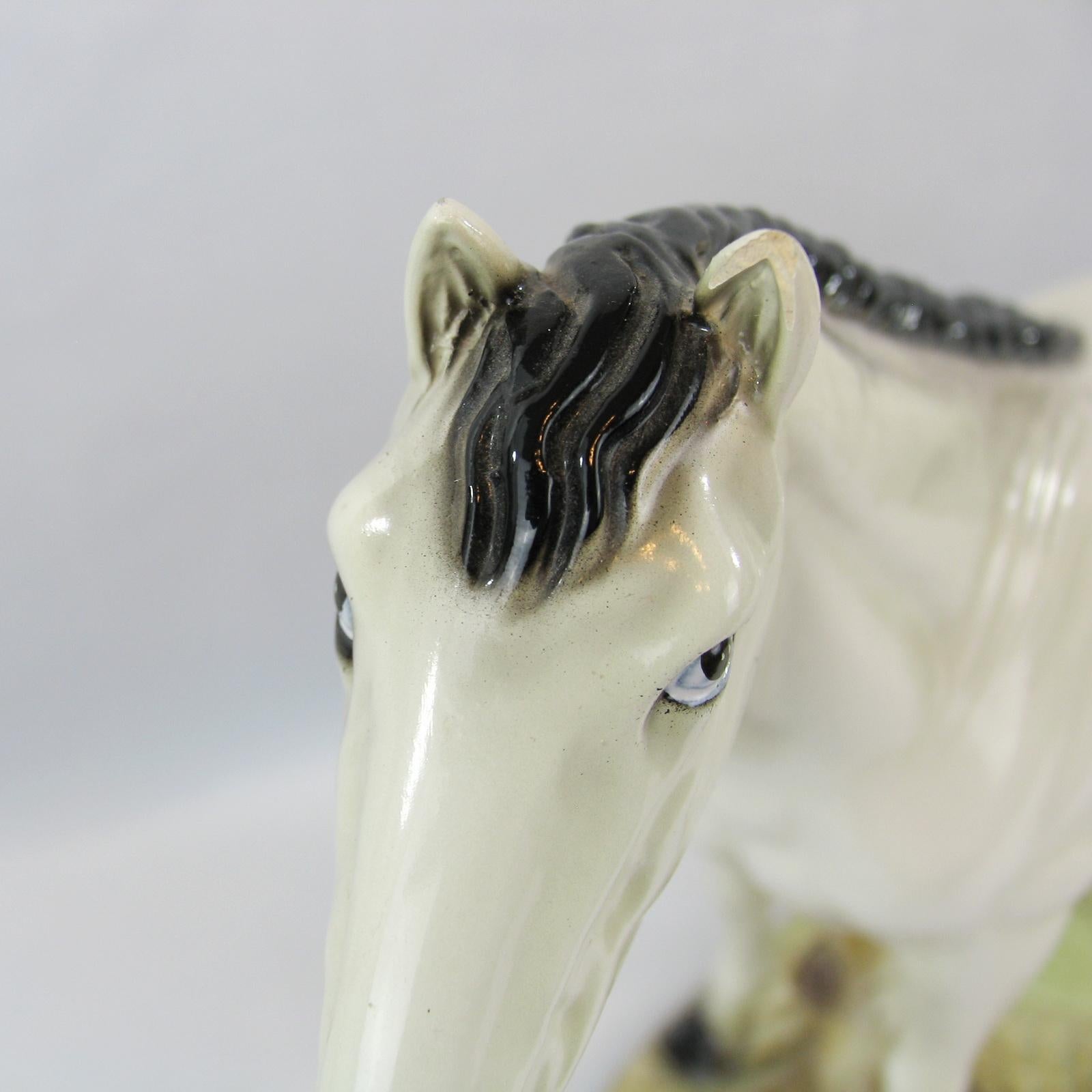 English Staffordshire Pottery Horse, Early 20th Century For Sale 4