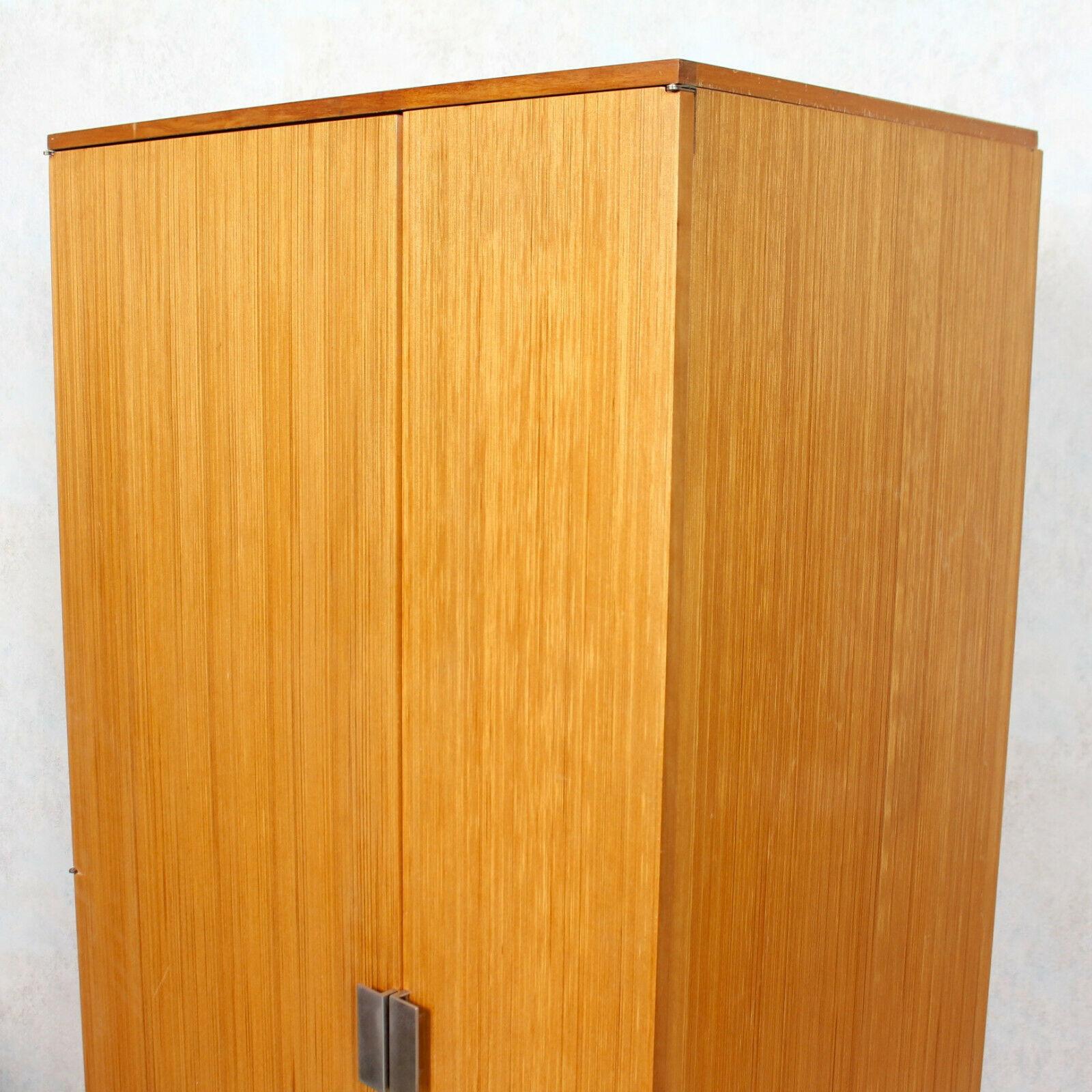English Stag Wardrobe Retro Gents Compactum In Good Condition For Sale In Newcastle upon Tyne, GB