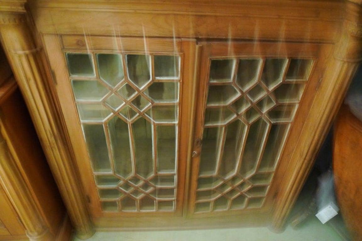 English Stained Glass Cabinet with 2 Doors and 2 Shelves with Original Glass For Sale 2