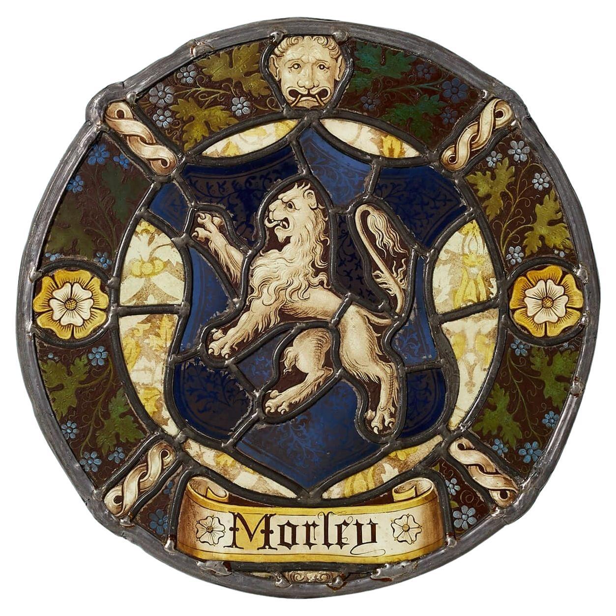 Tondo in vetro colorato inglese con lo stemma della famiglia Morley