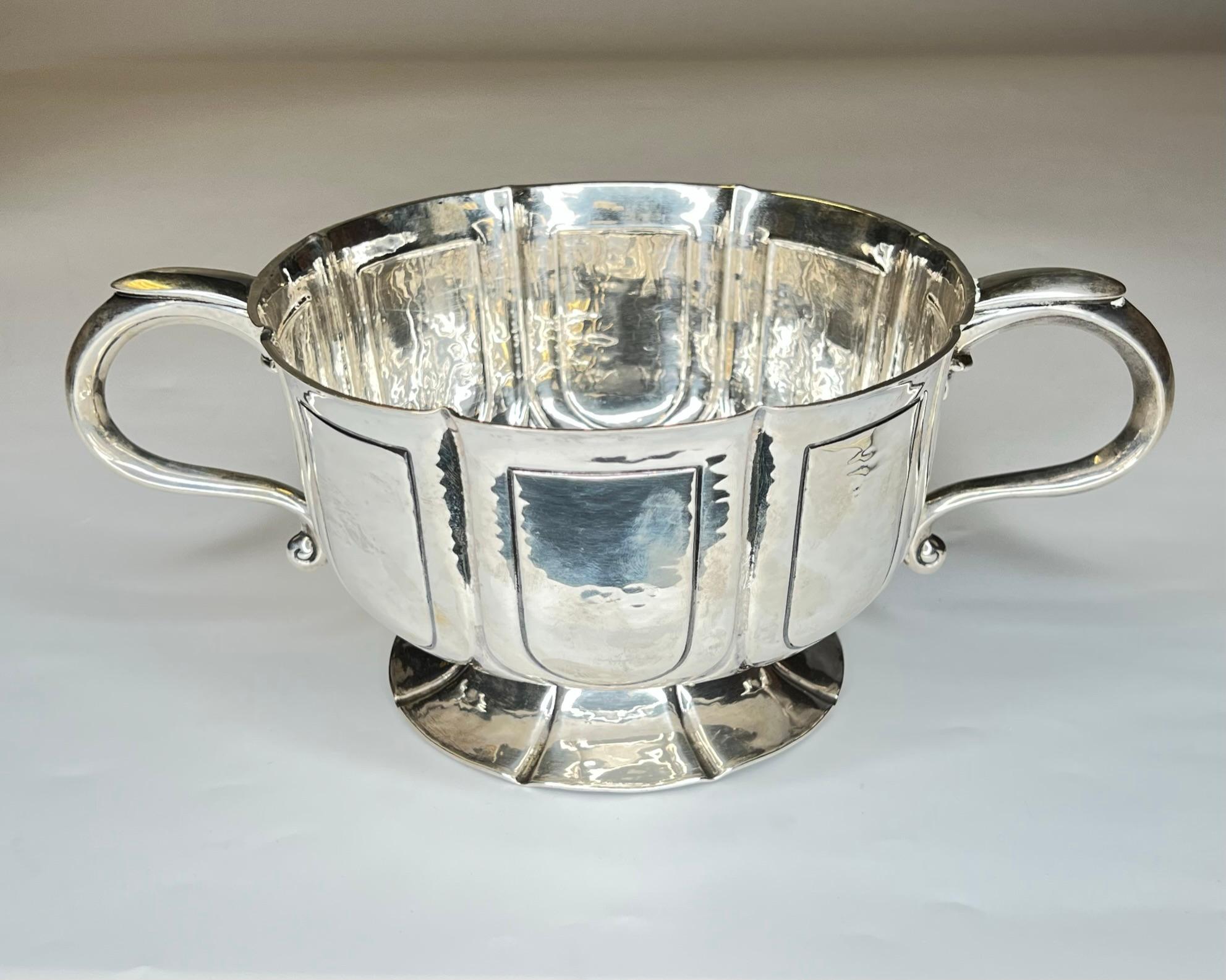 Arts and Crafts English Sterling Bowl by William Comyns London Dated 1907