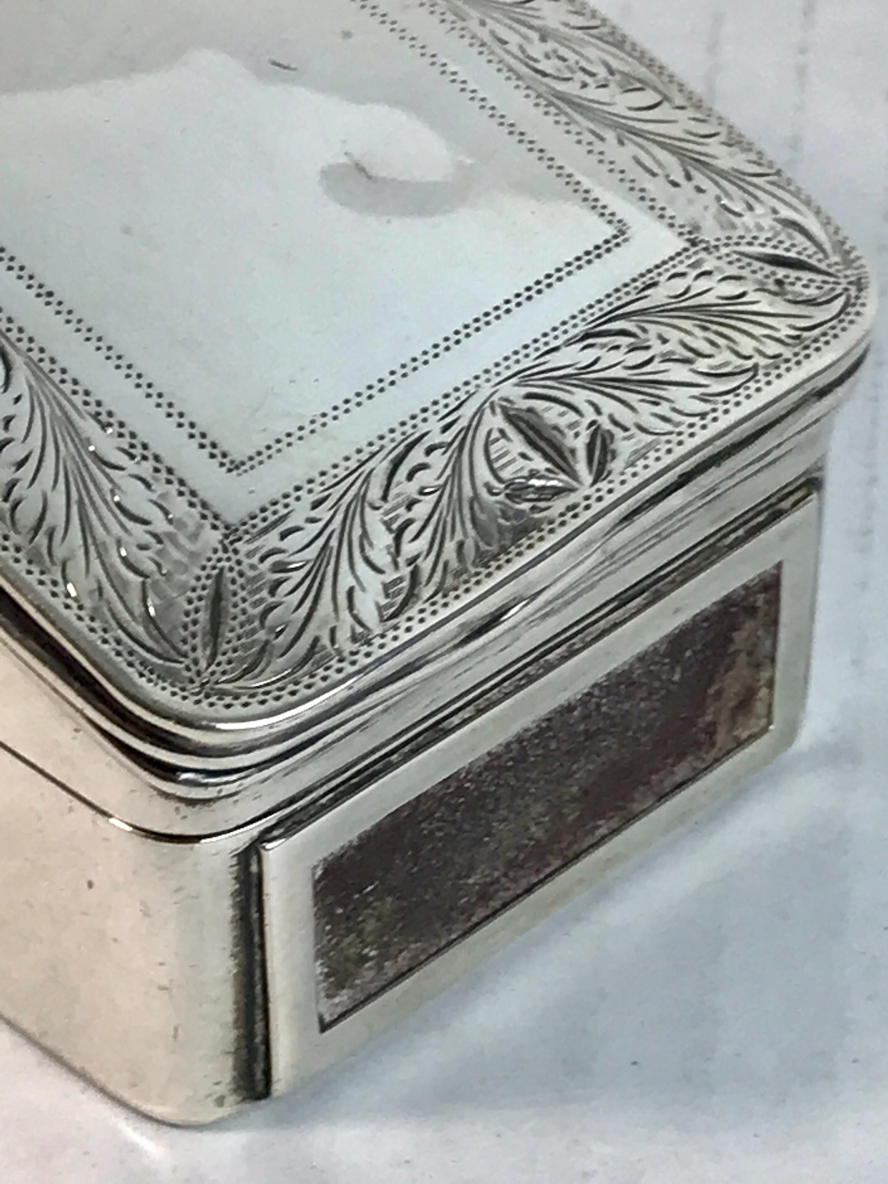 English Sterling and Gold Smoking Box with Cypher of King Edward VII In Good Condition In West Palm Beach, FL