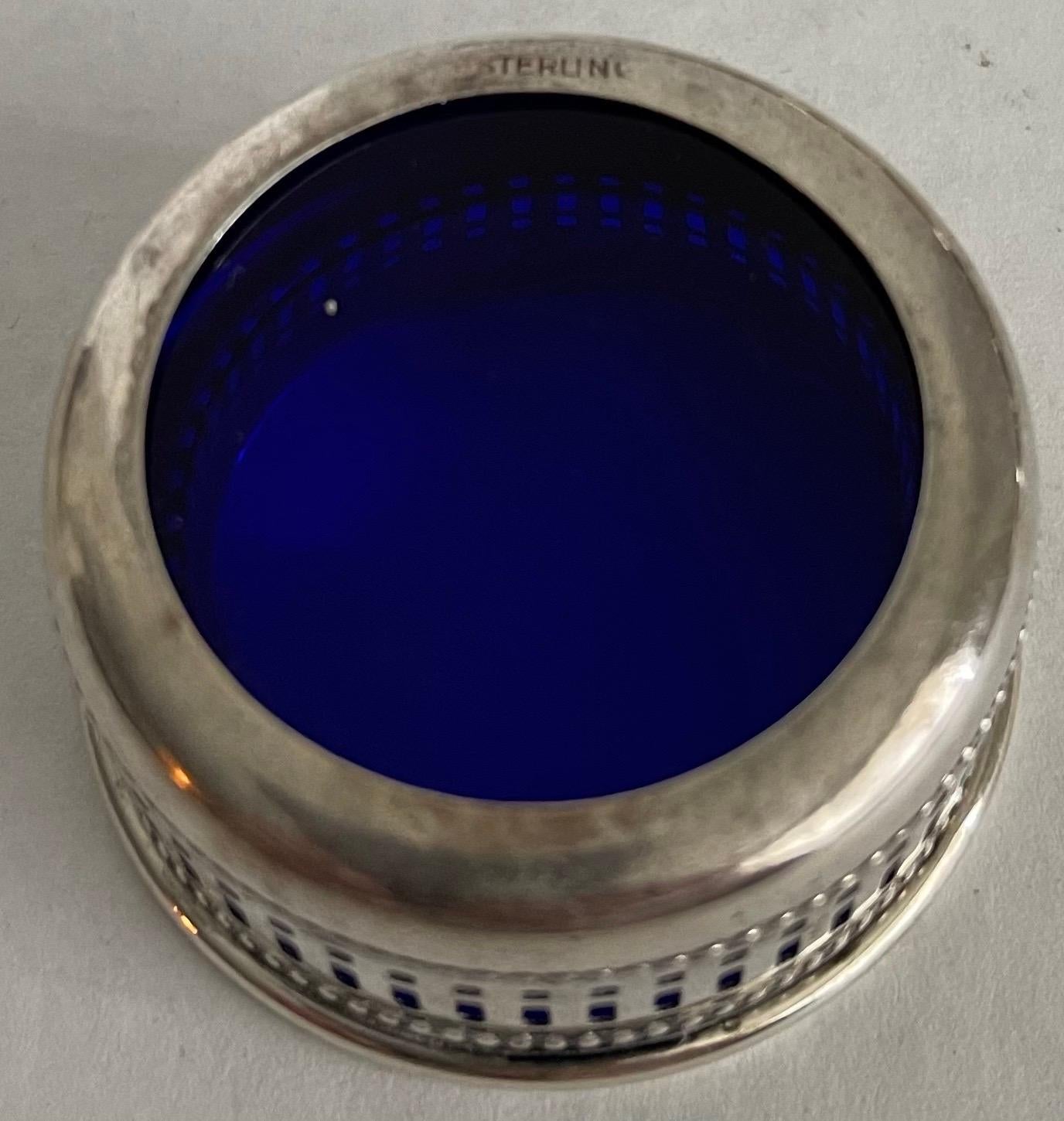 English Sterling Silver and Cobalt Glass Salt Cellars, Set of 8 In Good Condition In Stamford, CT