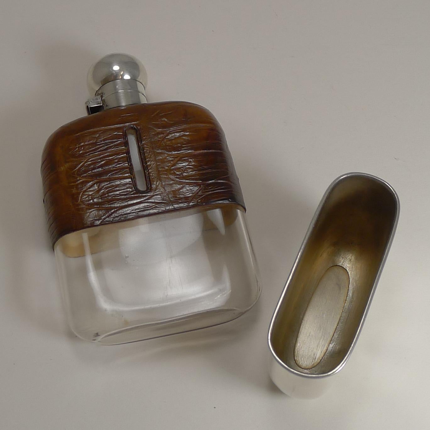 English Sterling Silver and Crocodile Skin Hip Flask, 1929 In Good Condition For Sale In Bath, GB