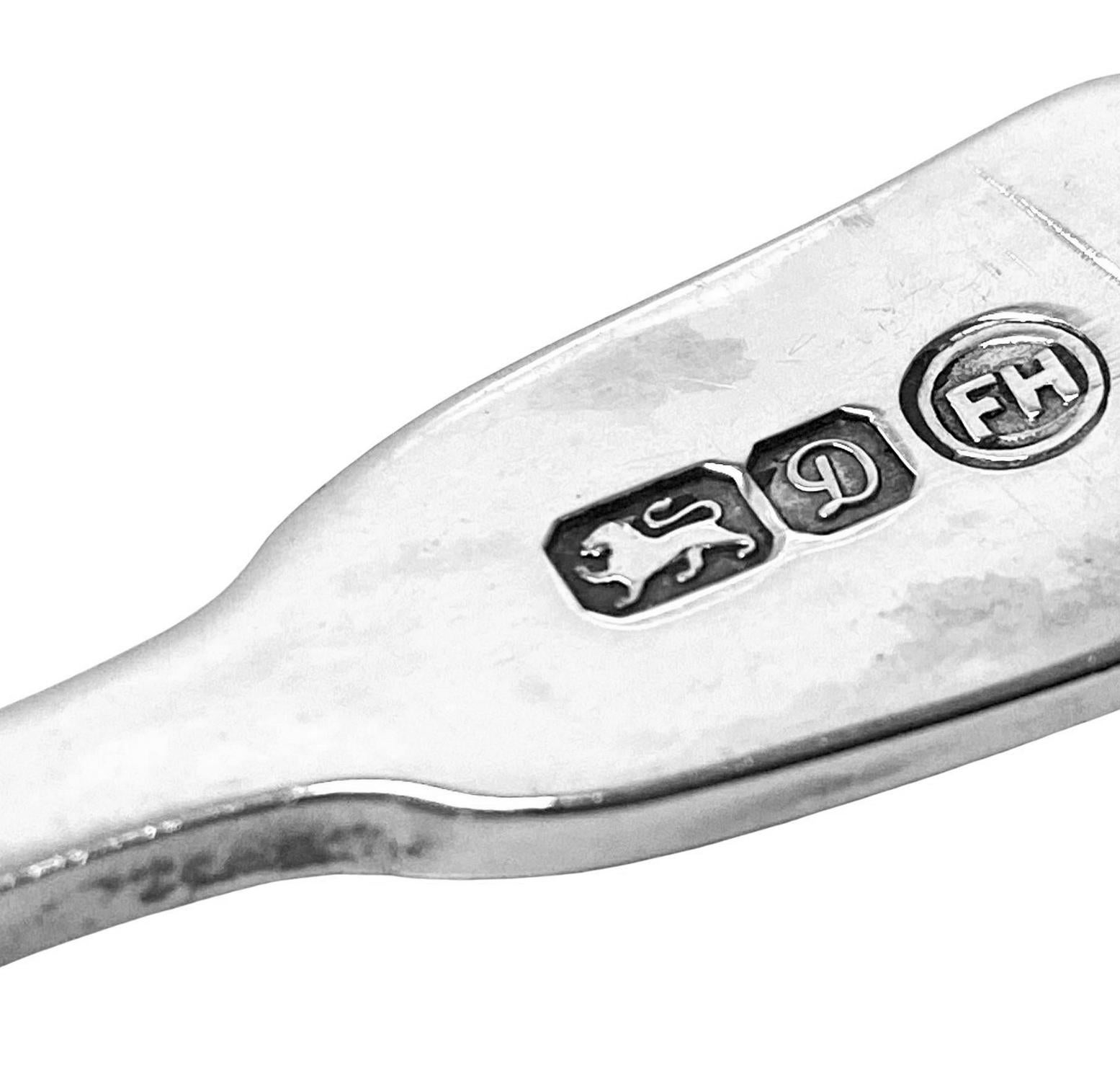Cuchara caddy inglesa de plata de ley siglo XX en venta