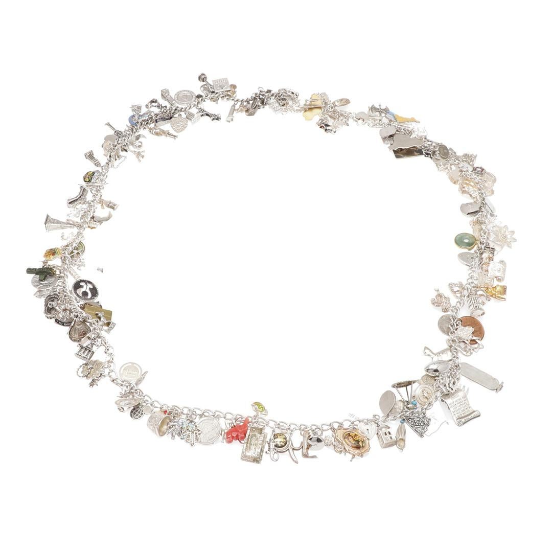 Collar inglés de plata de ley con colgante Cadena larga antigua para el cuello, década de 1860 en venta 8