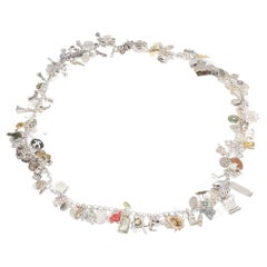 Collar inglés de plata de ley con colgante Cadena larga antigua para el cuello, década de 1860
