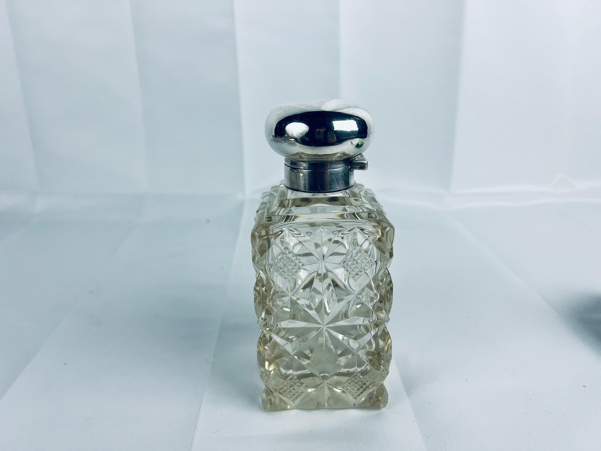 British English Sterling Silver & Cut Glass Vanity Jar, Early 20th Century For Sale