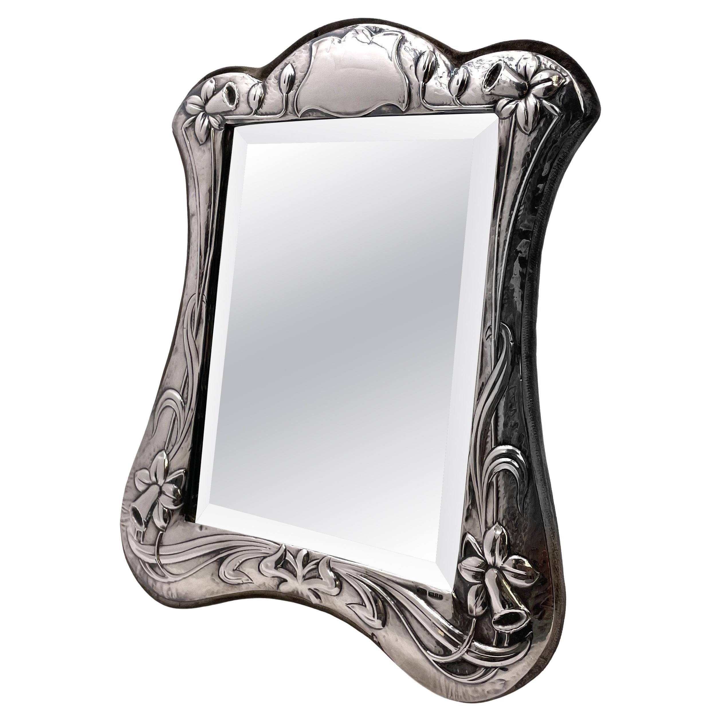 Miroir de bureau en argent sterling de style Art Nouveau avec dos en feutre