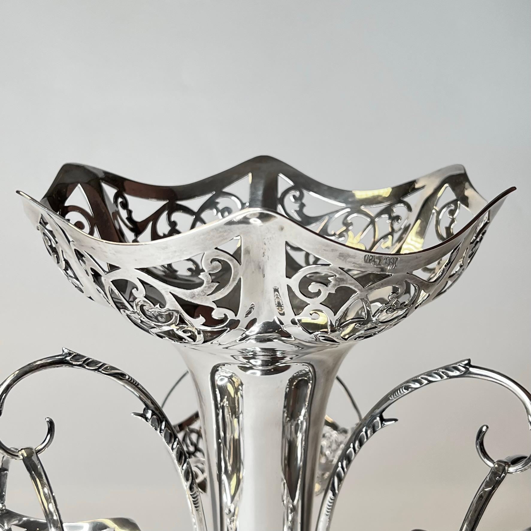 English Sterling Silver Epergne, Goldsmiths & Silversmiths Co, 1893 In Good Condition For Sale In New York, NY