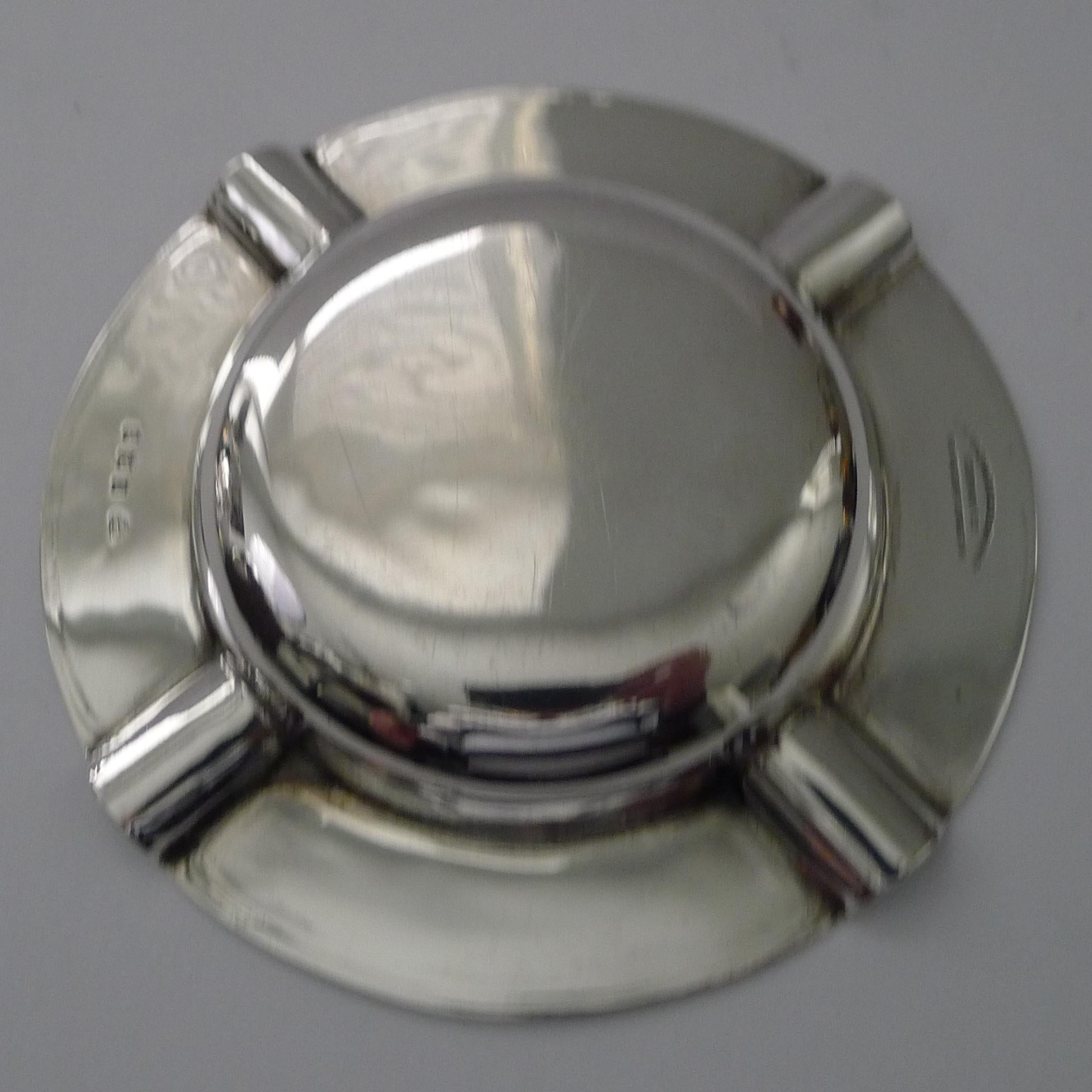 Early 20th Century English Sterling Silver Goldsmiths & Silversmiths Co. Ltd. - Art Deco Ashtray 