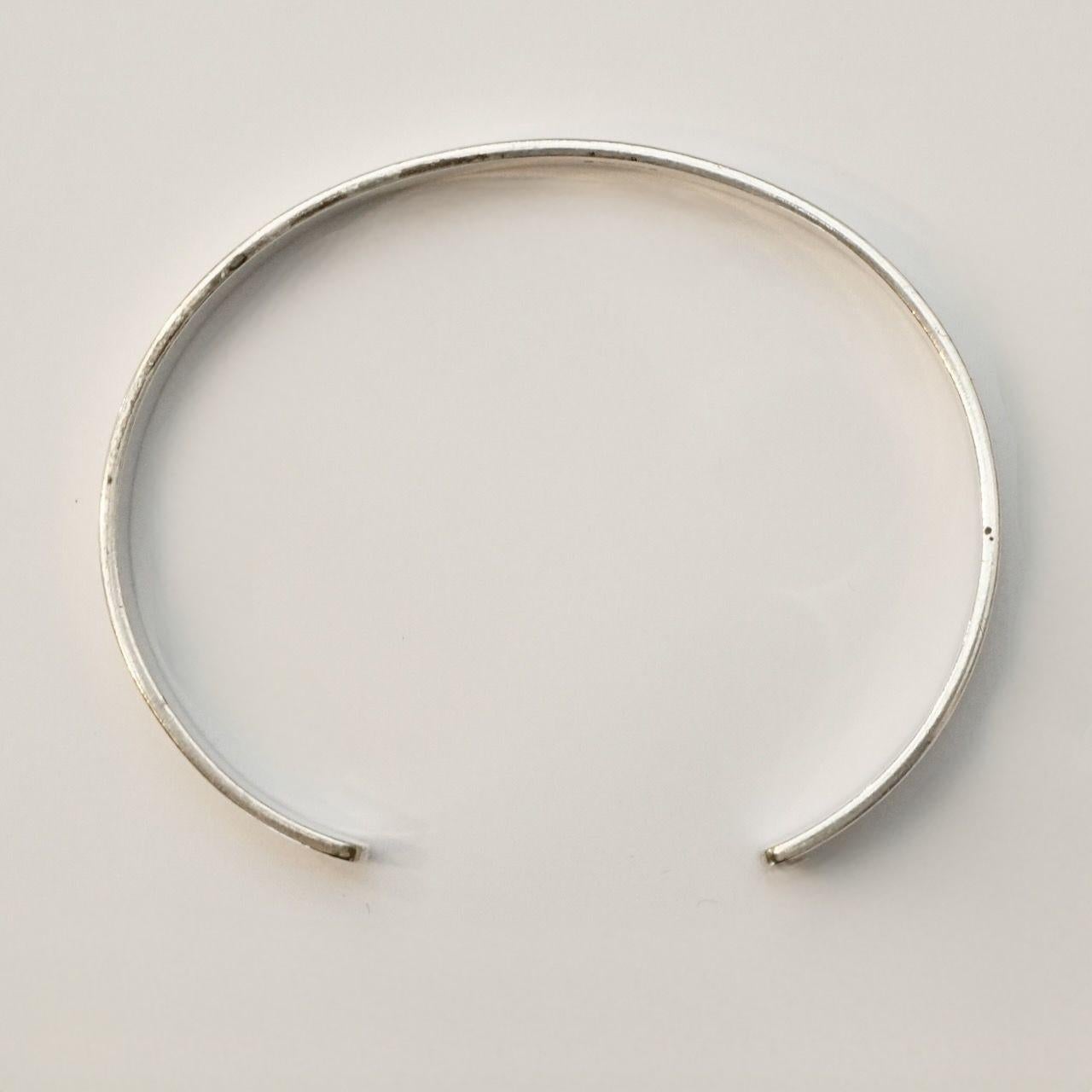 Bracciale inglese con motivo a foglie in argento sterling in vendita 1