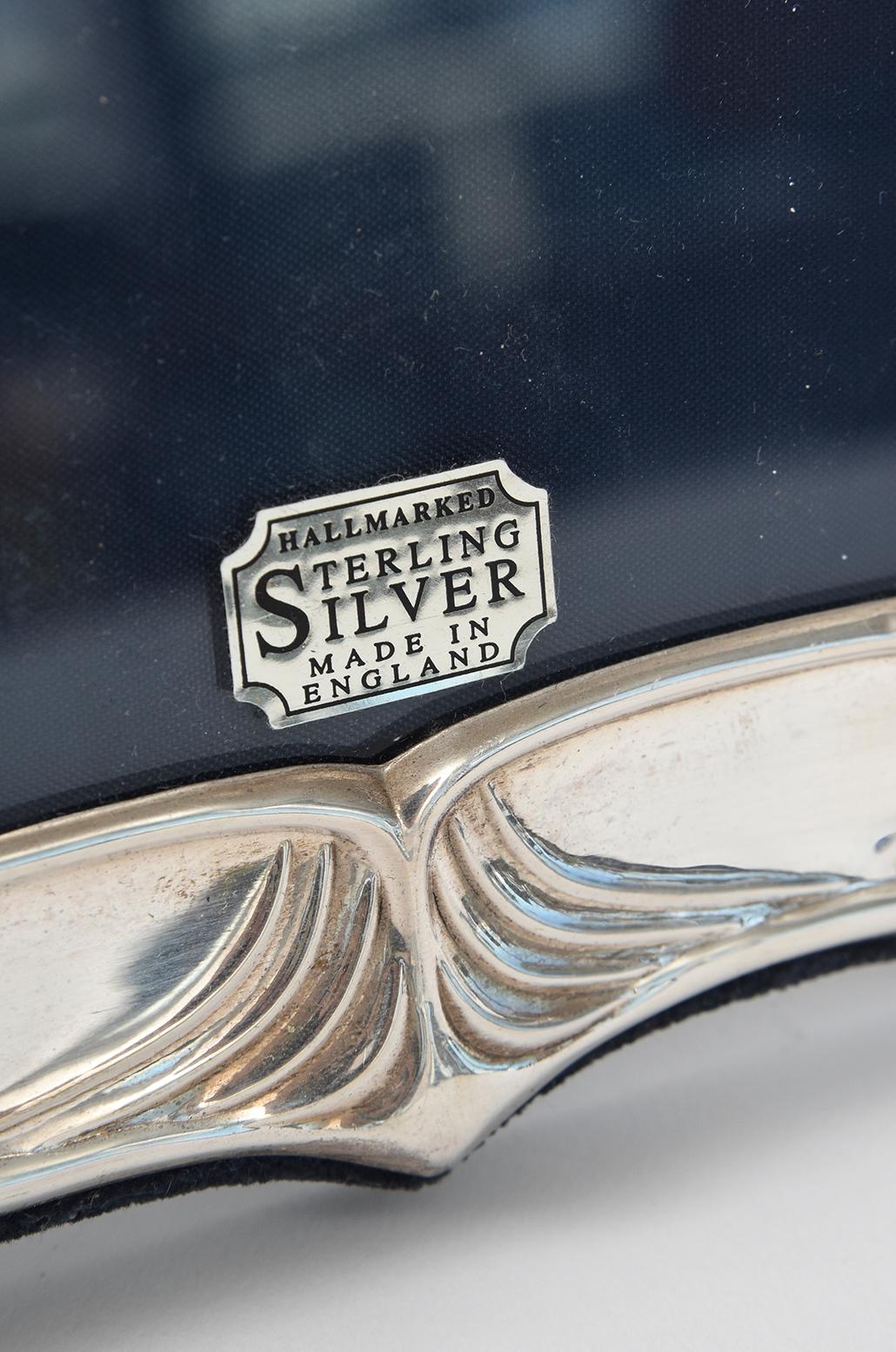 Cornice inglese in argento Sterling In condizioni buone in vendita a Miami Beach, FL