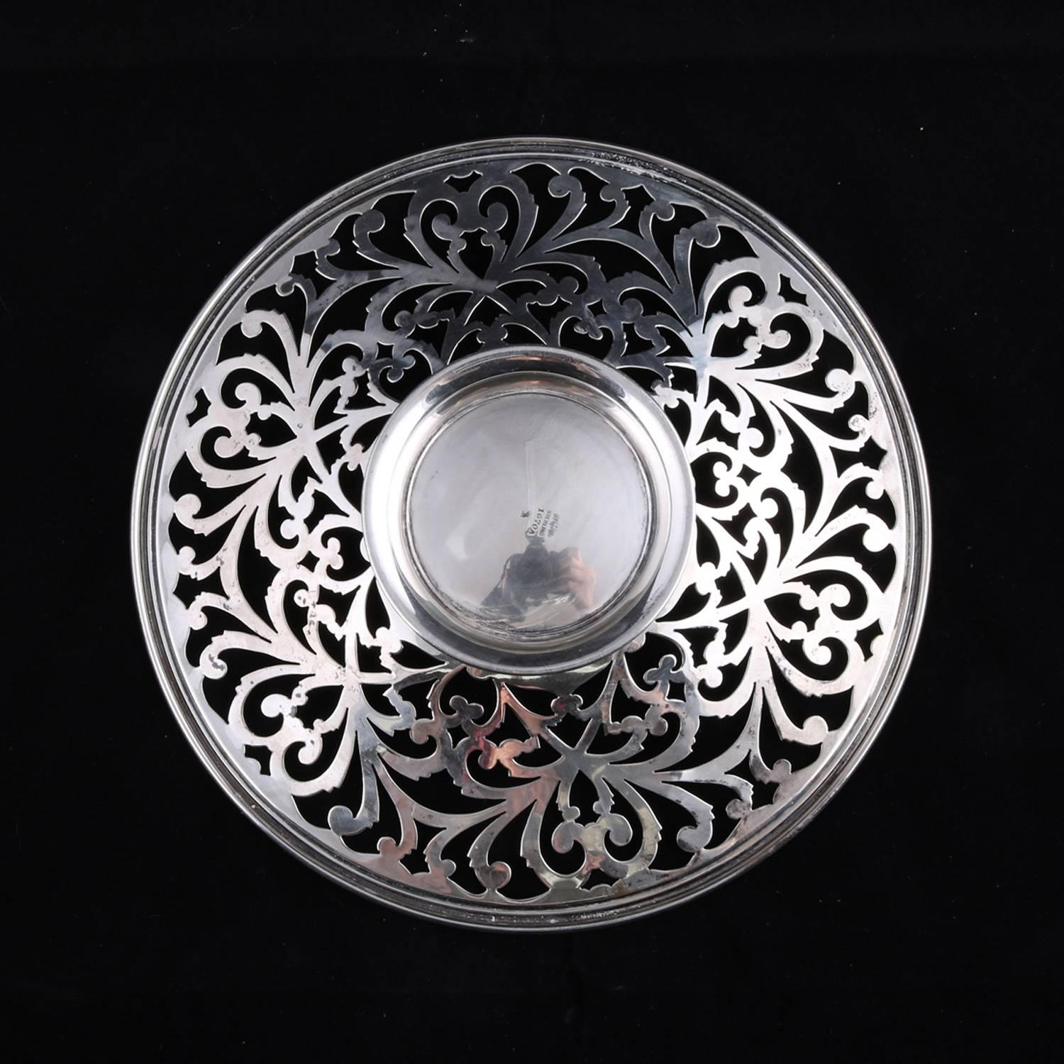 English Sterling Silver Reticulated Scrolled Serving Tray, 6.77 Toz 19th Century 8