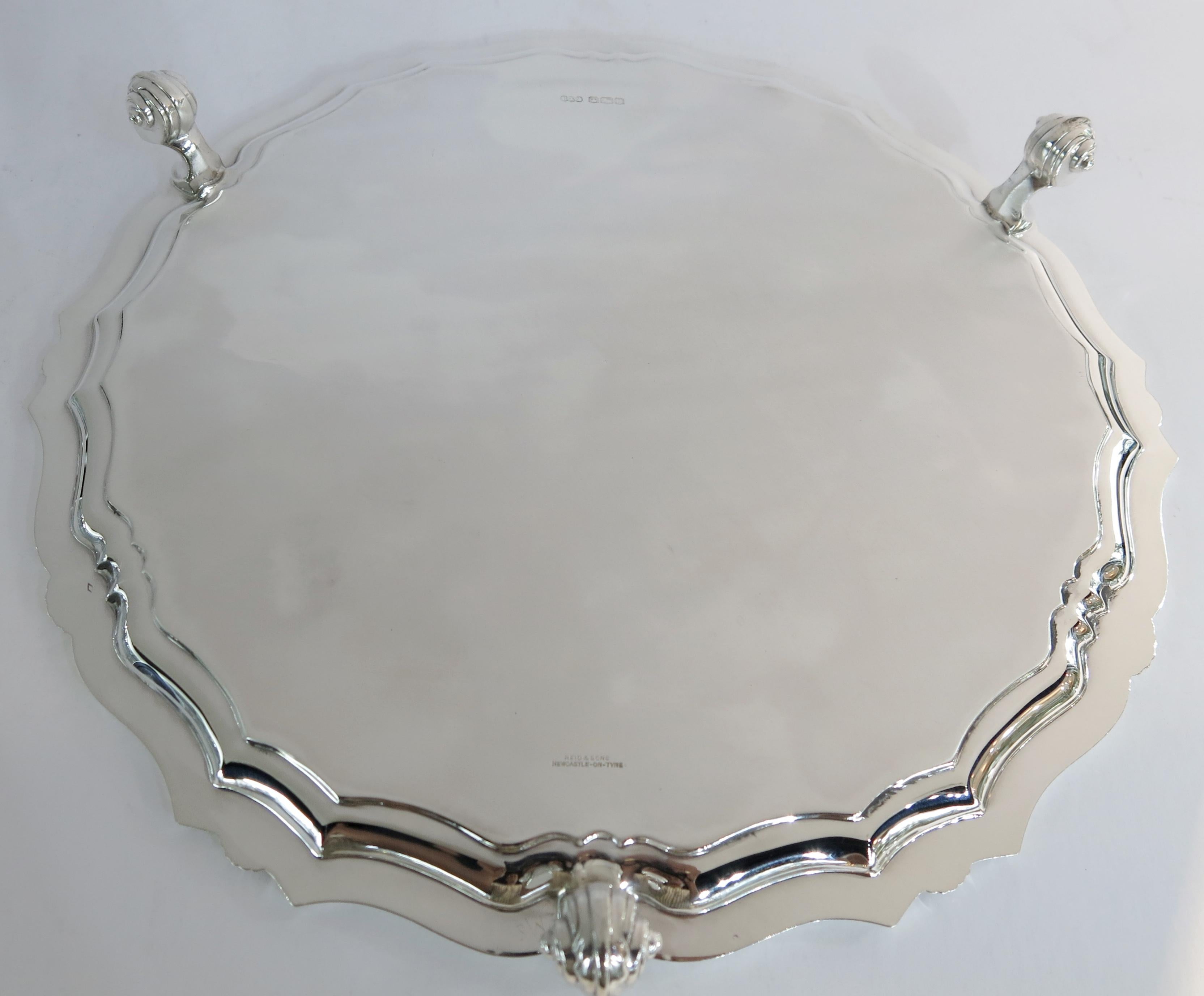 English, Sterling Silver Round Footed Tray For Sale 1