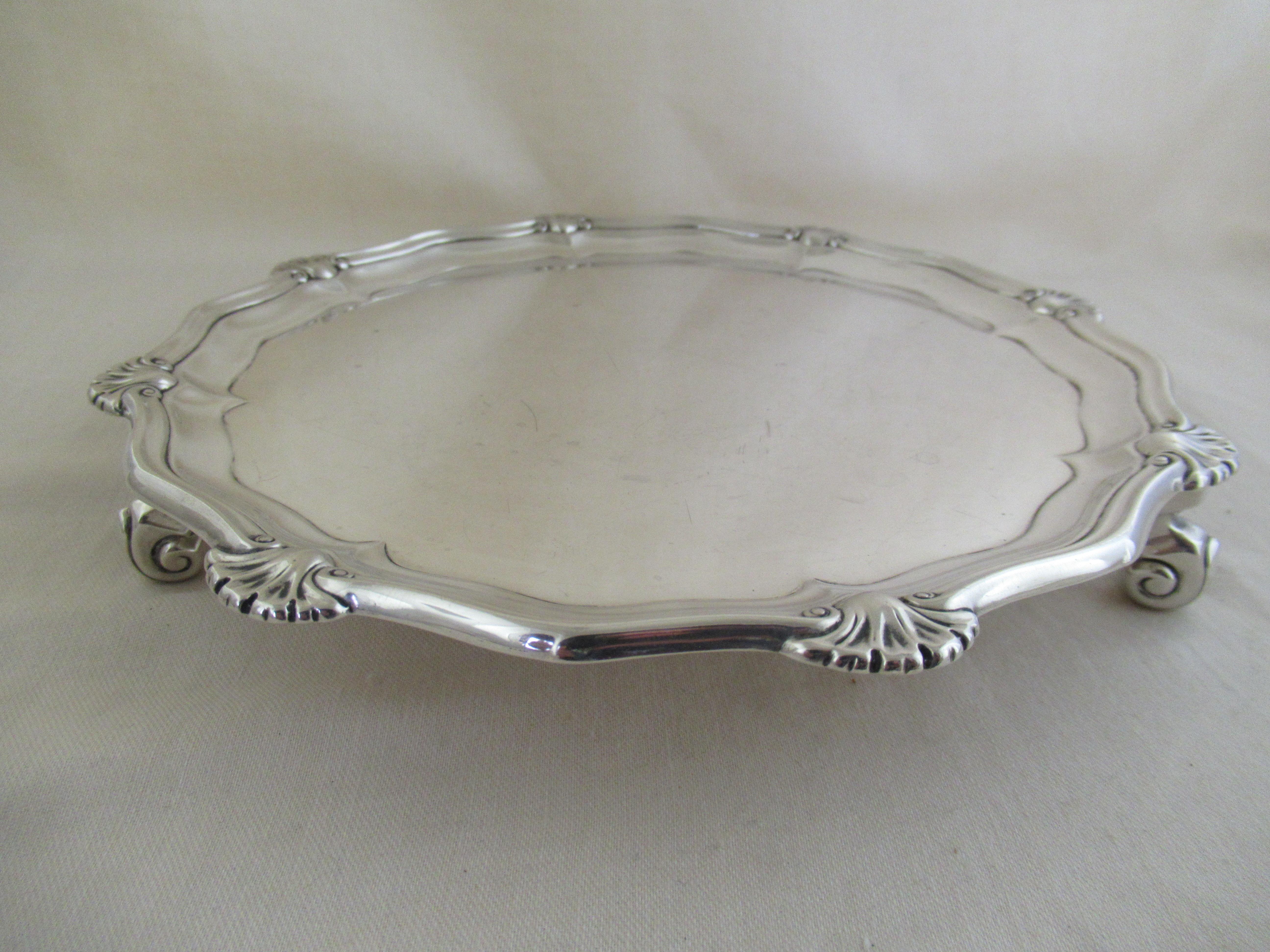 Solid Sterling Silver - SMALL SALVER or CARD TRAY - very well made 
 in heavy gauge silver.
 English hallmarks showing that this key was made in Sheffield in 1924.
 Lion - Sterling silver guarantee
 Lower case g - Date letter for Sheffield