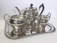 Englisches Tee-Set aus Sterlingsilber