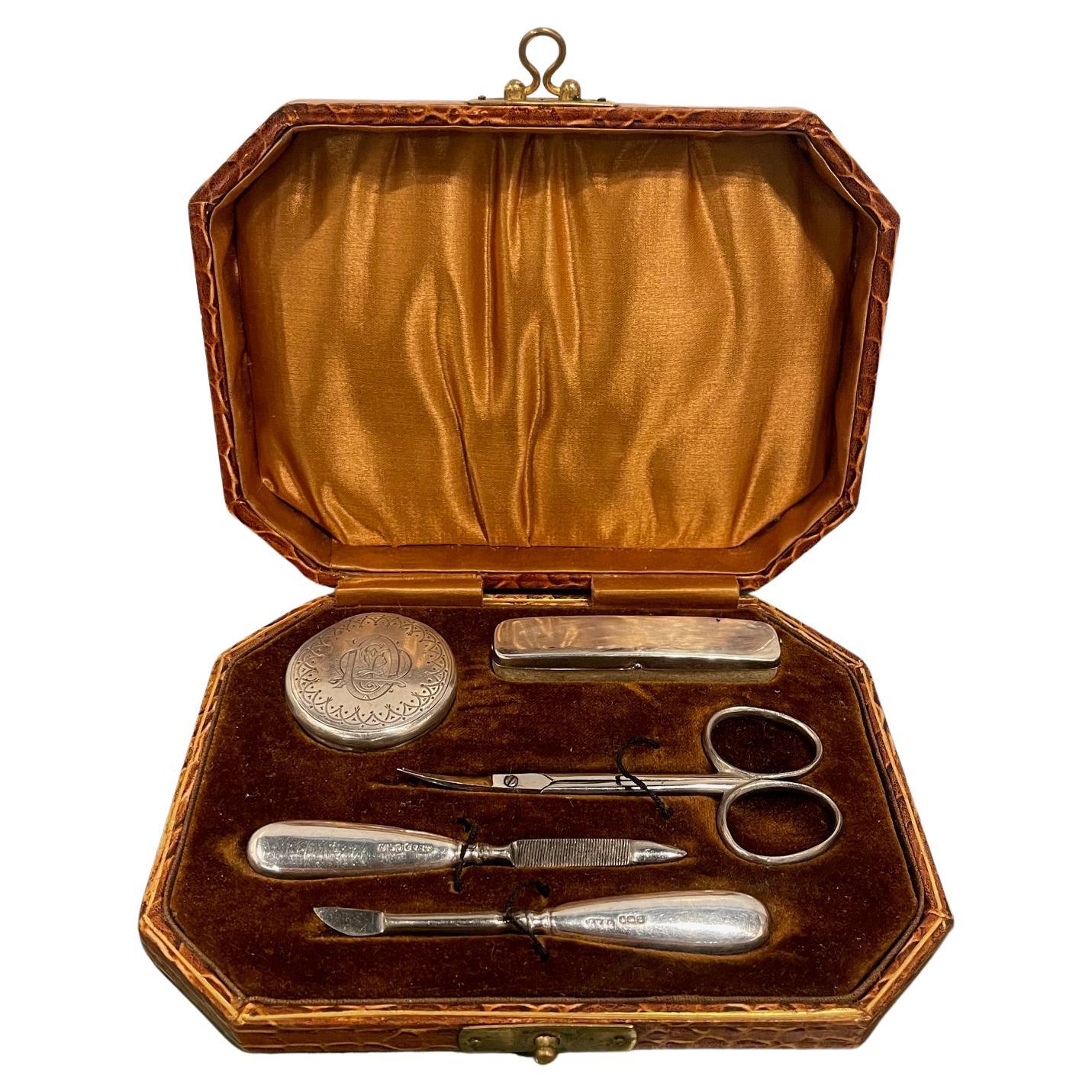 English Sterling Silver Vanity Manicure Nail Kit Set Suite, 20th Century For Sale