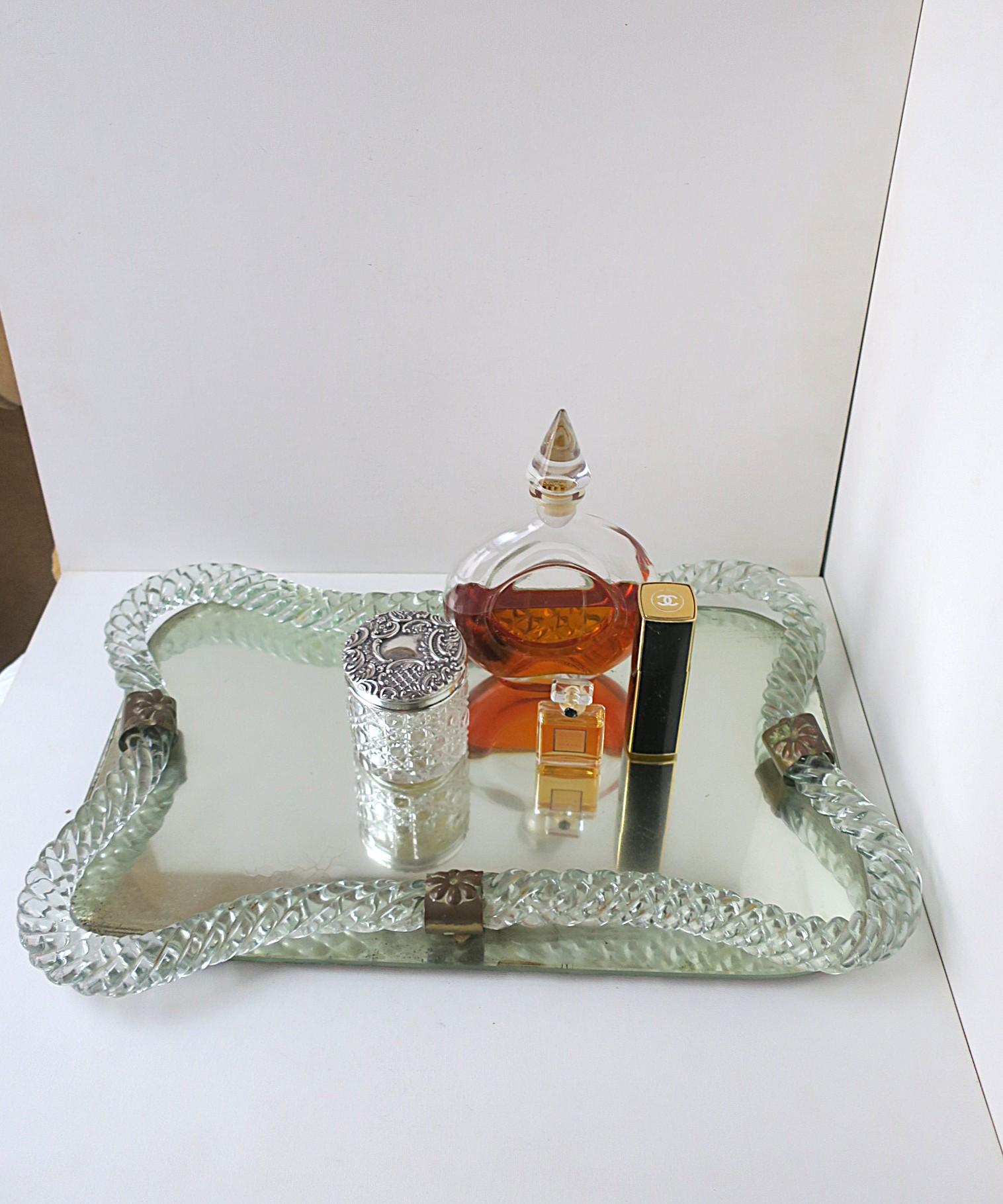 English Sterling Silver Vanity or Bathroom Jar Box For Sale 5