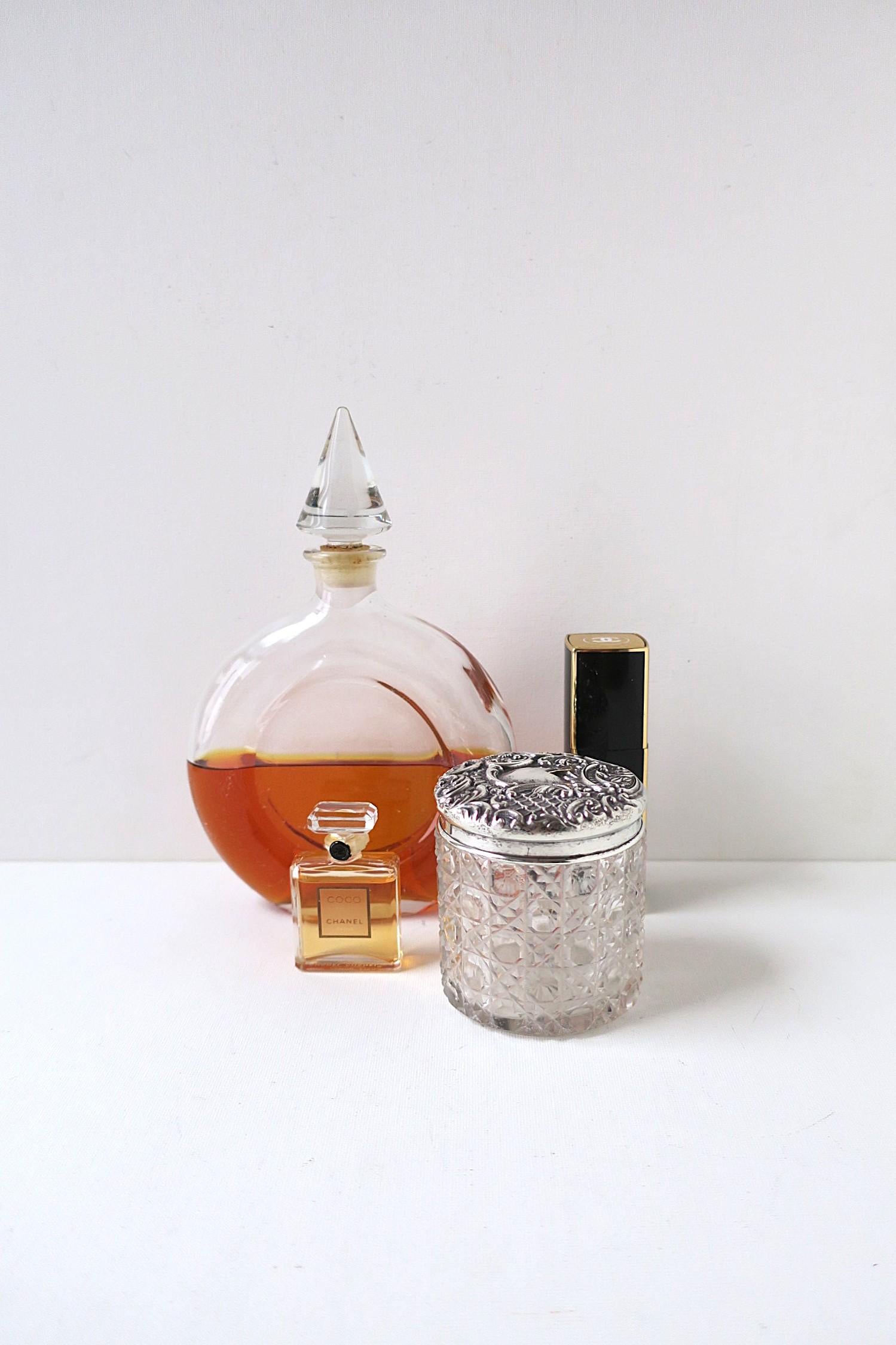 Repoussé English Sterling Silver Vanity or Bathroom Jar Box For Sale