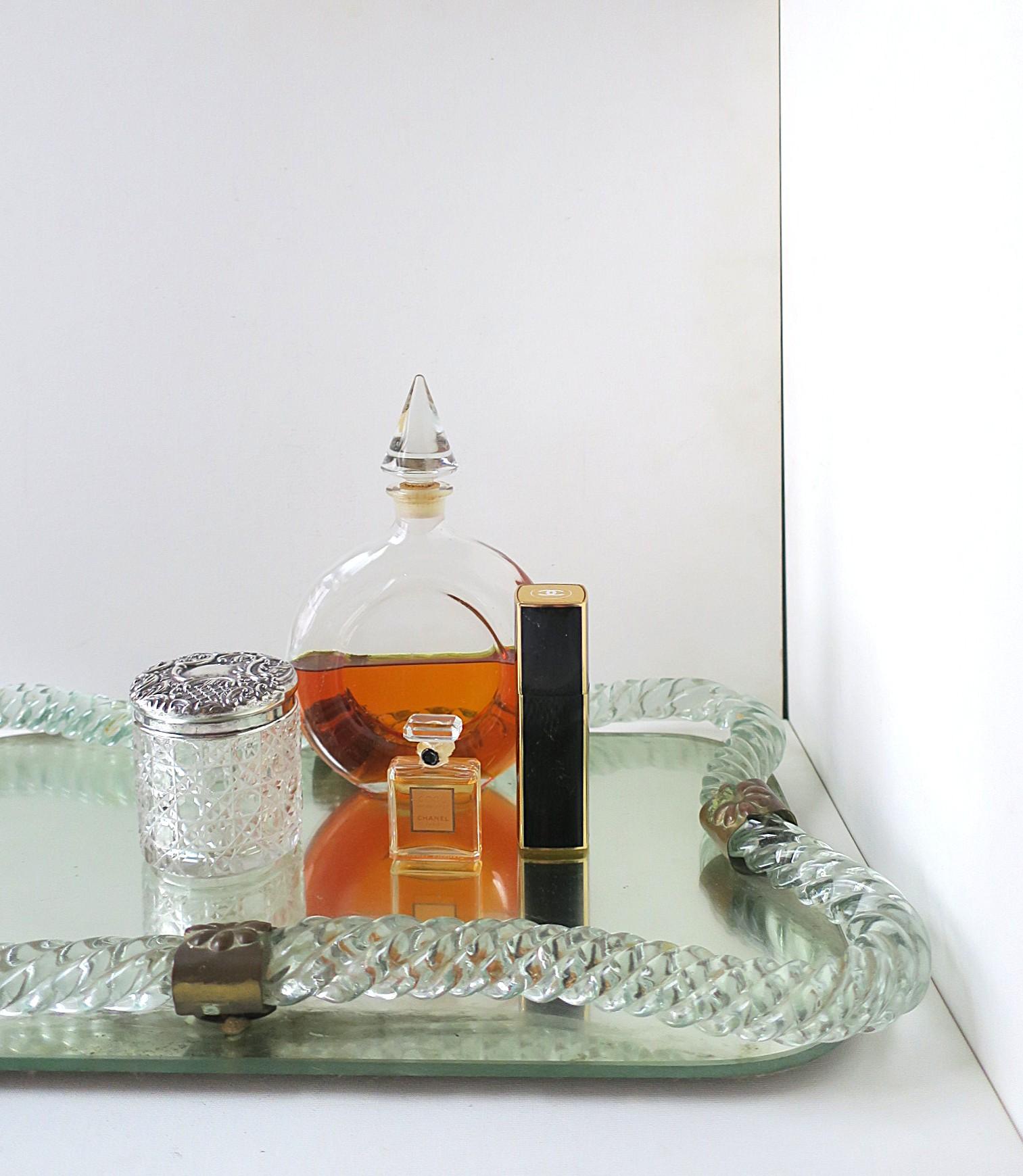 English Sterling Silver Vanity or Bathroom Jar Box For Sale 3