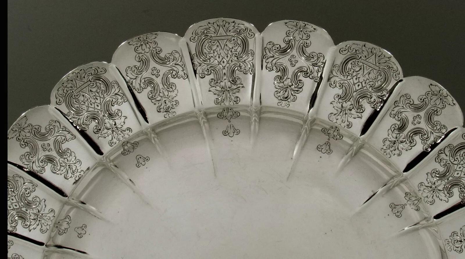 Women's or Men's ENGLISH STERLING TAZZA Circa 1843  ROBERT GARRARD known as  Royal Silversmith For Sale