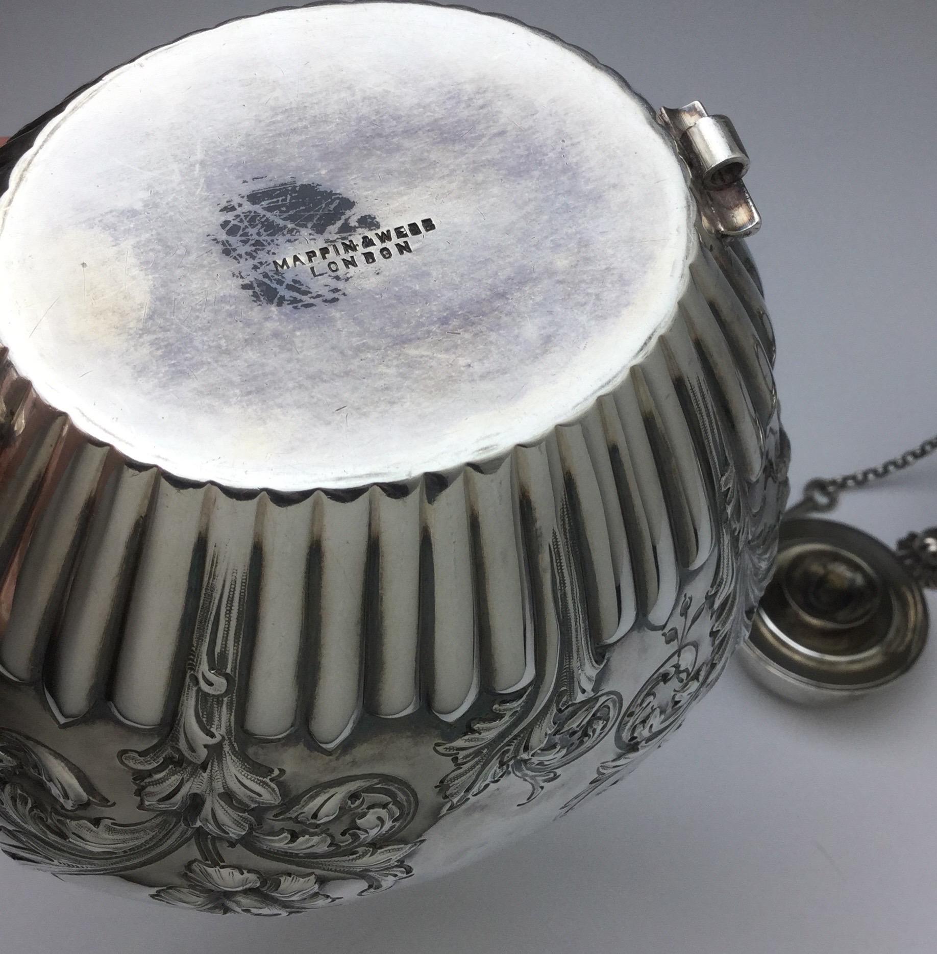 English Sterling Tip Kettle by Mappin & Web, London, 1893-1895 For Sale 3
