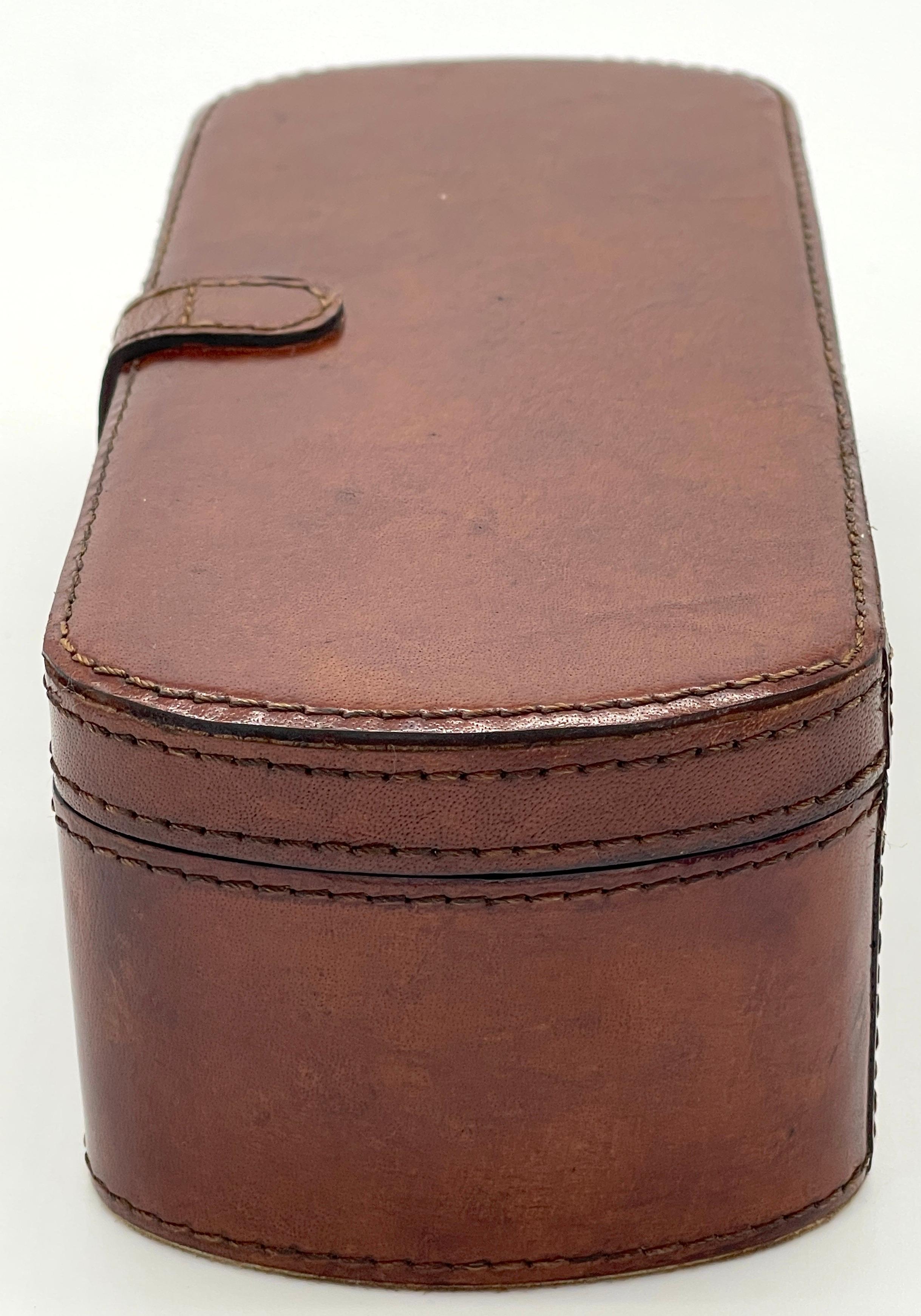 English Stitched Saddle Leather Dreiteilige Uhrenbox  im Angebot 3