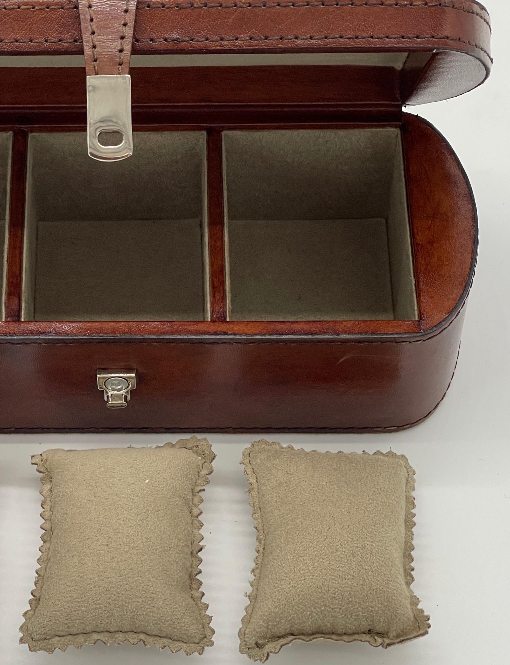 English Stitched Saddle Leather Dreiteilige Uhrenbox  (Versilberung) im Angebot