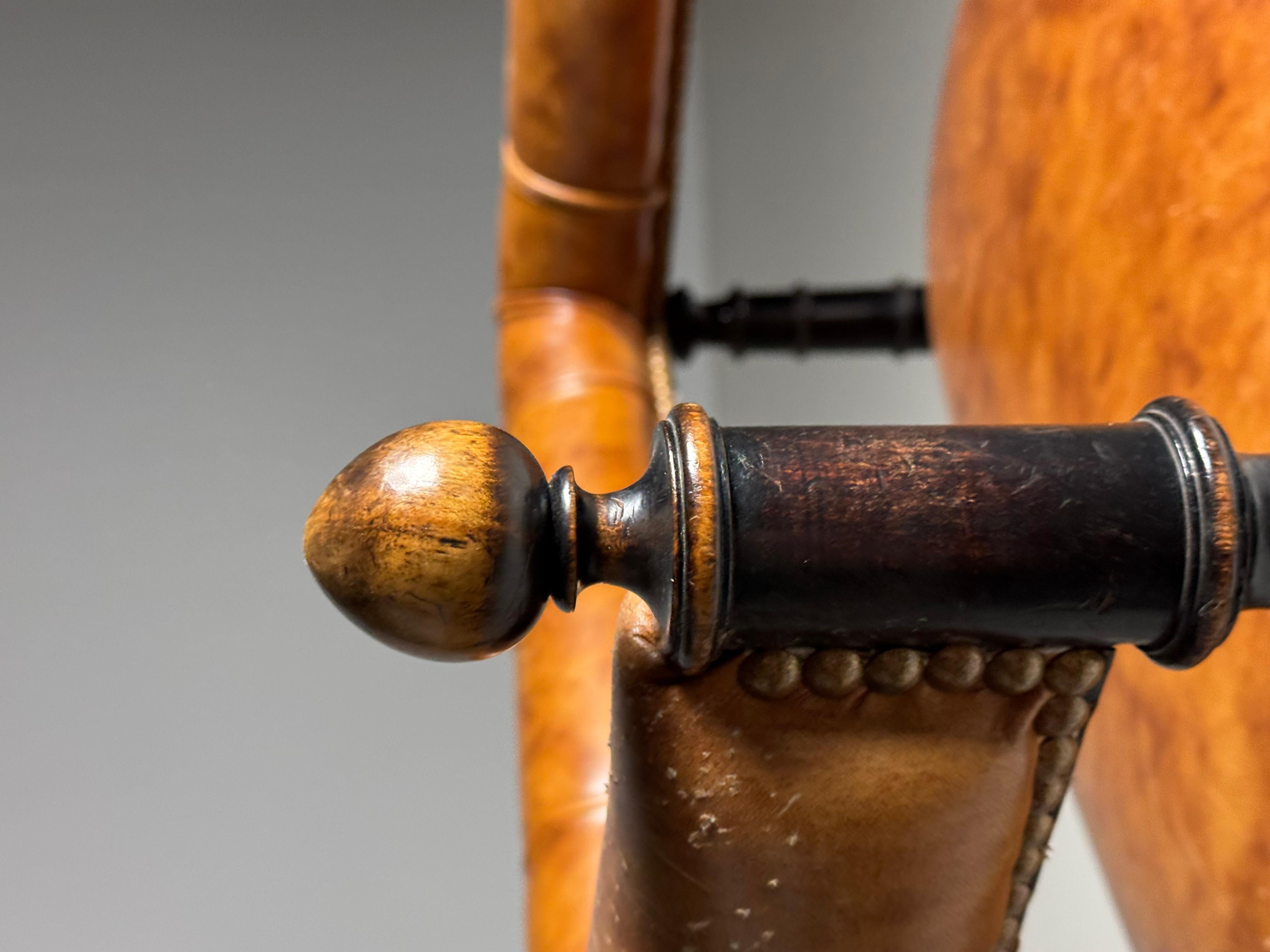 Englischer Hocker Classic Leder 20. Jahrhundert im Angebot 6