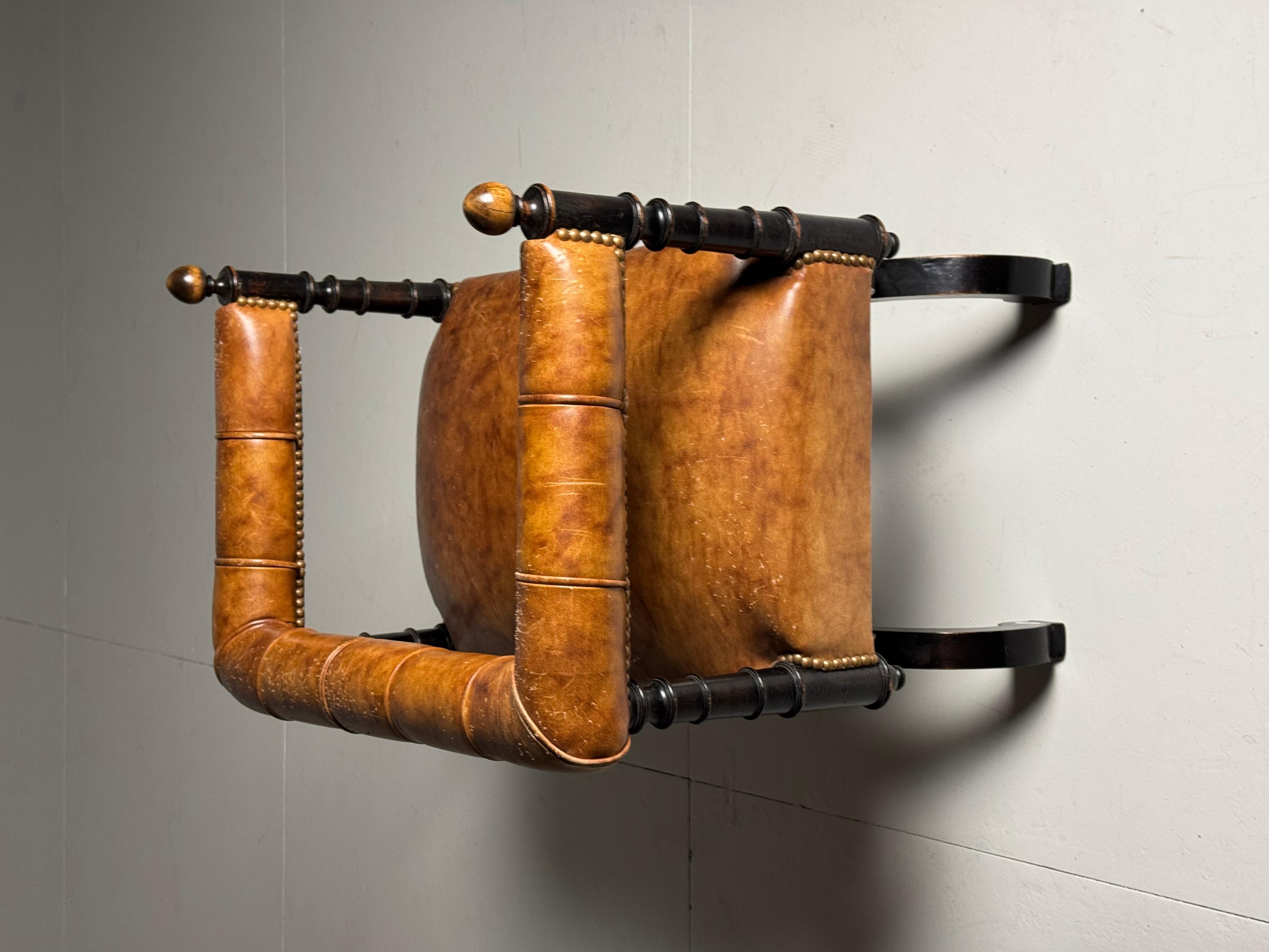 Englischer Hocker Classic Leder 20. Jahrhundert im Angebot 8