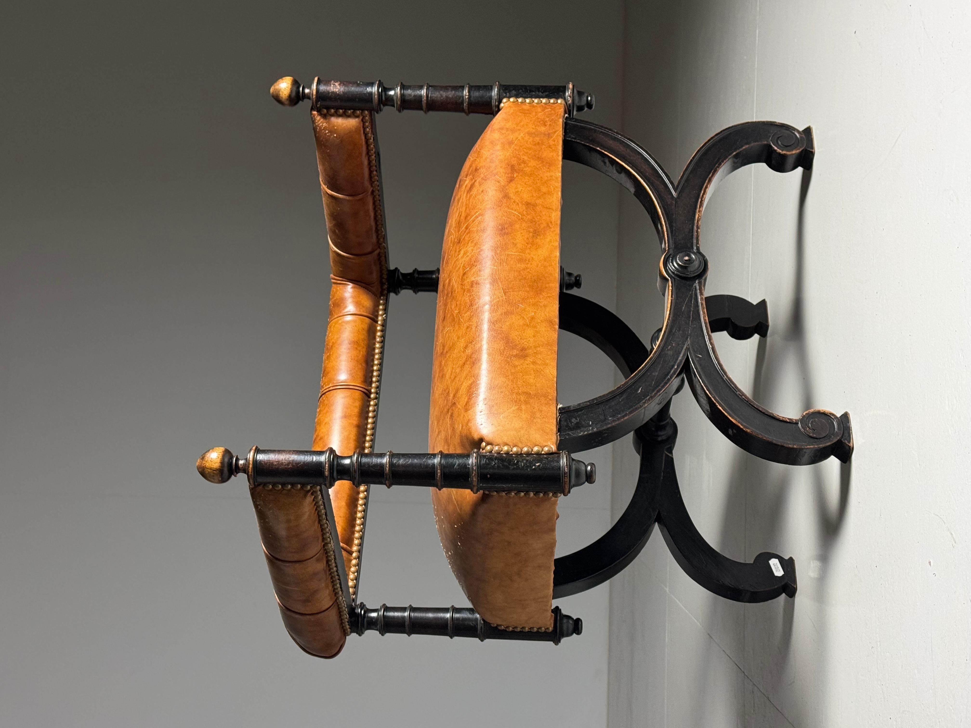Englischer Hocker Classic Leder 20. Jahrhundert im Zustand „Gut“ im Angebot in MILL, NL