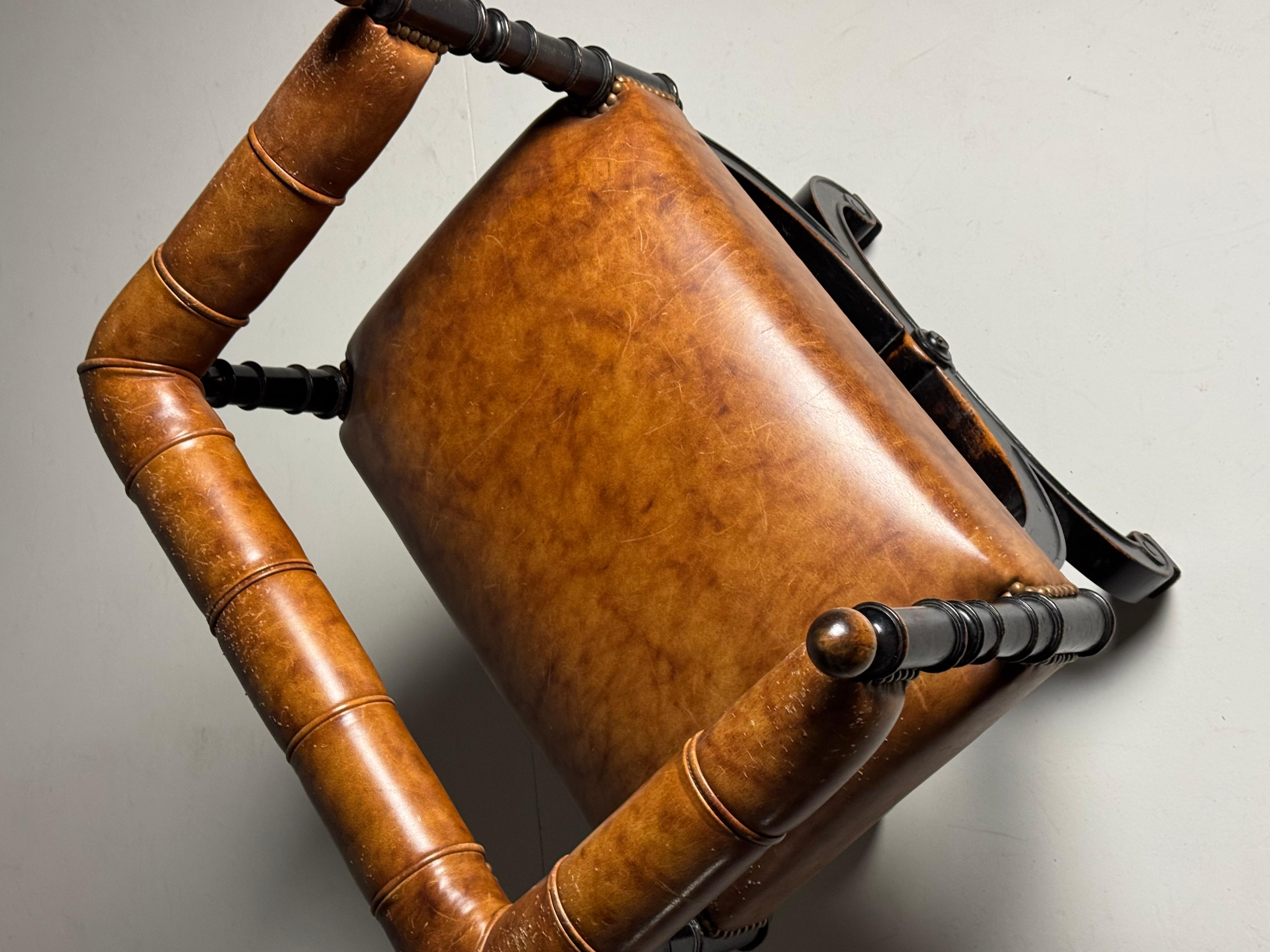 Englischer Hocker Classic Leder 20. Jahrhundert im Angebot 5