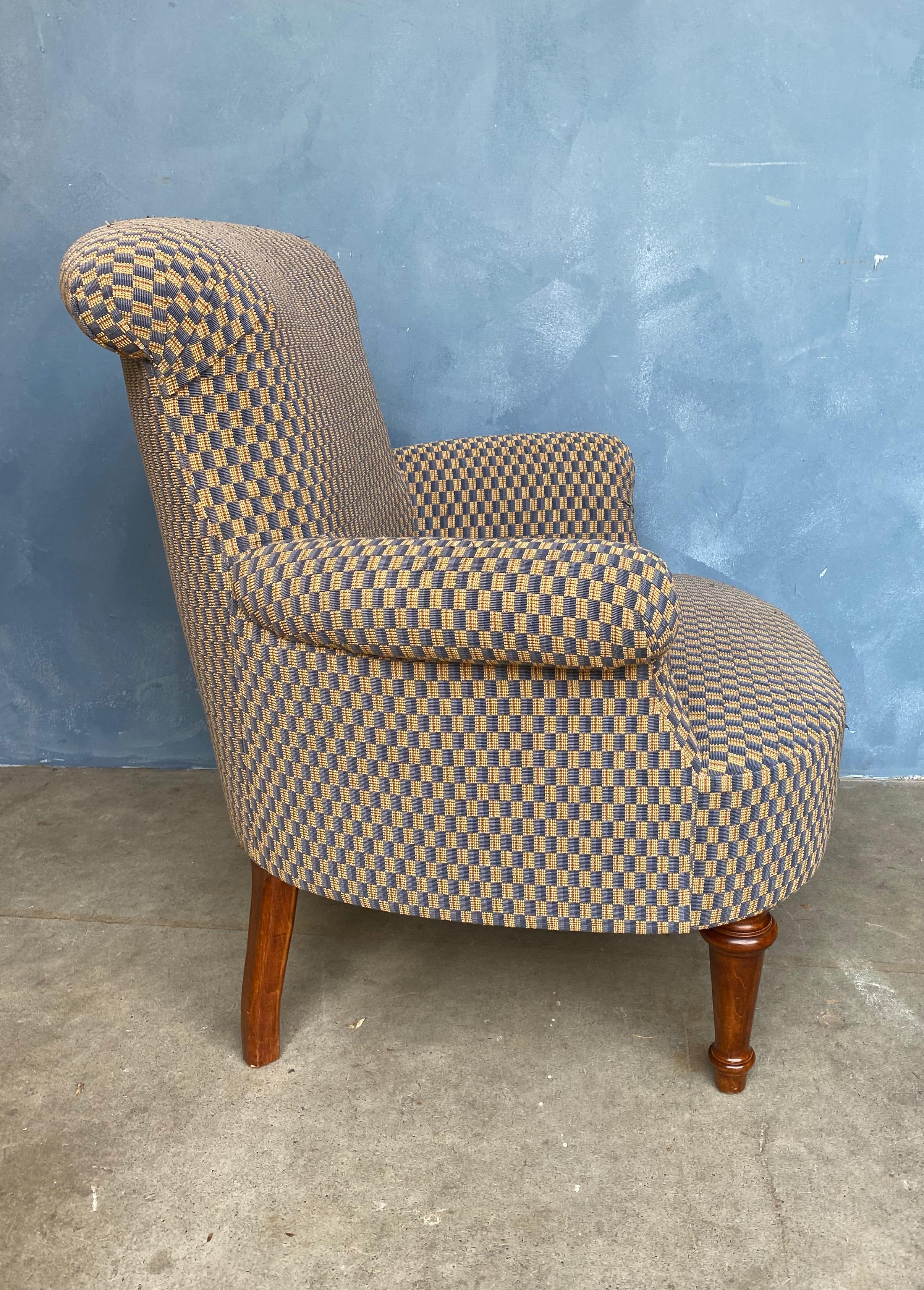 British English Style Club Chair Geometric Fabric