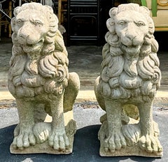 Statues de jardin de style anglais Lion assis en béton / Stone - Paire