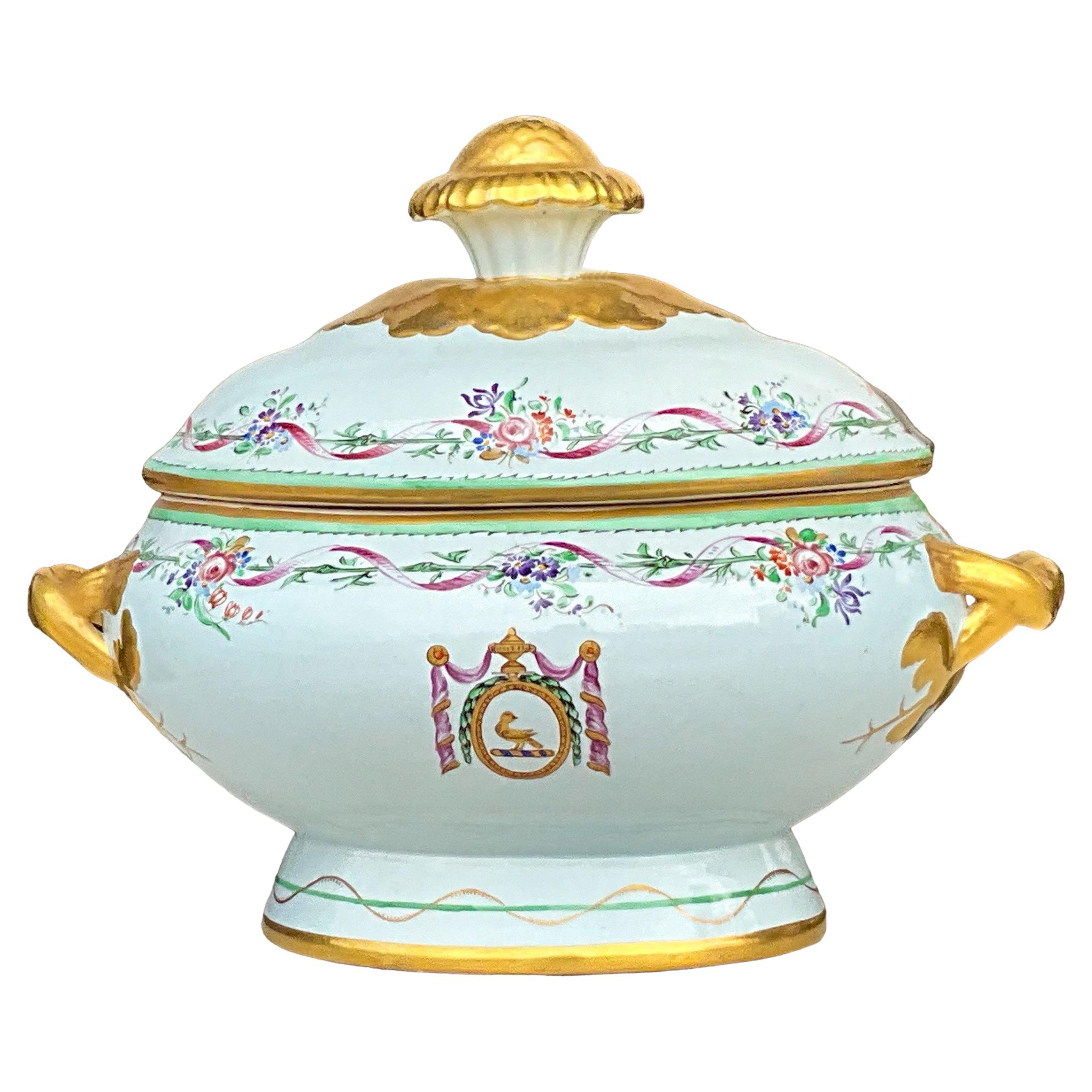 English Style Italian Hand Painted Armorial Mottahedeh Pottery Tureen  For Sale