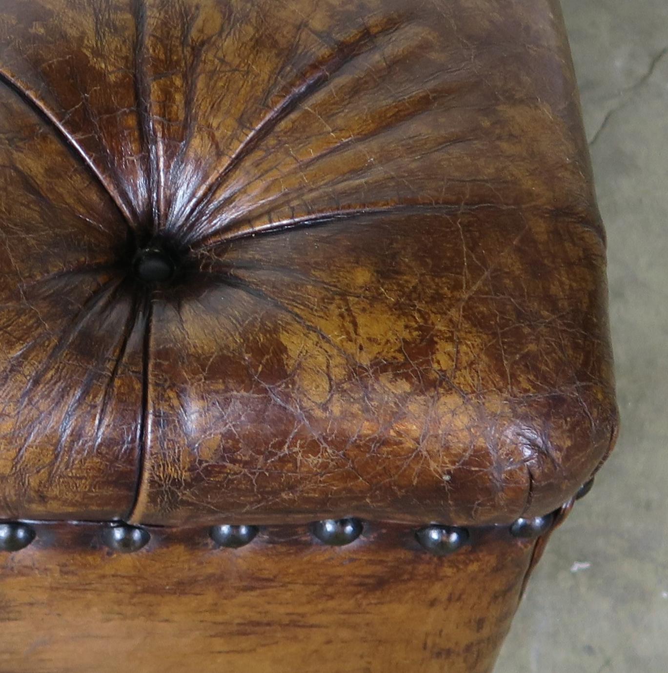 English Style Leather Tufted Bench on Bun Feet In Distressed Condition In Los Angeles, CA