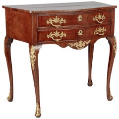Mesa auxiliar de caoba de estilo inglés