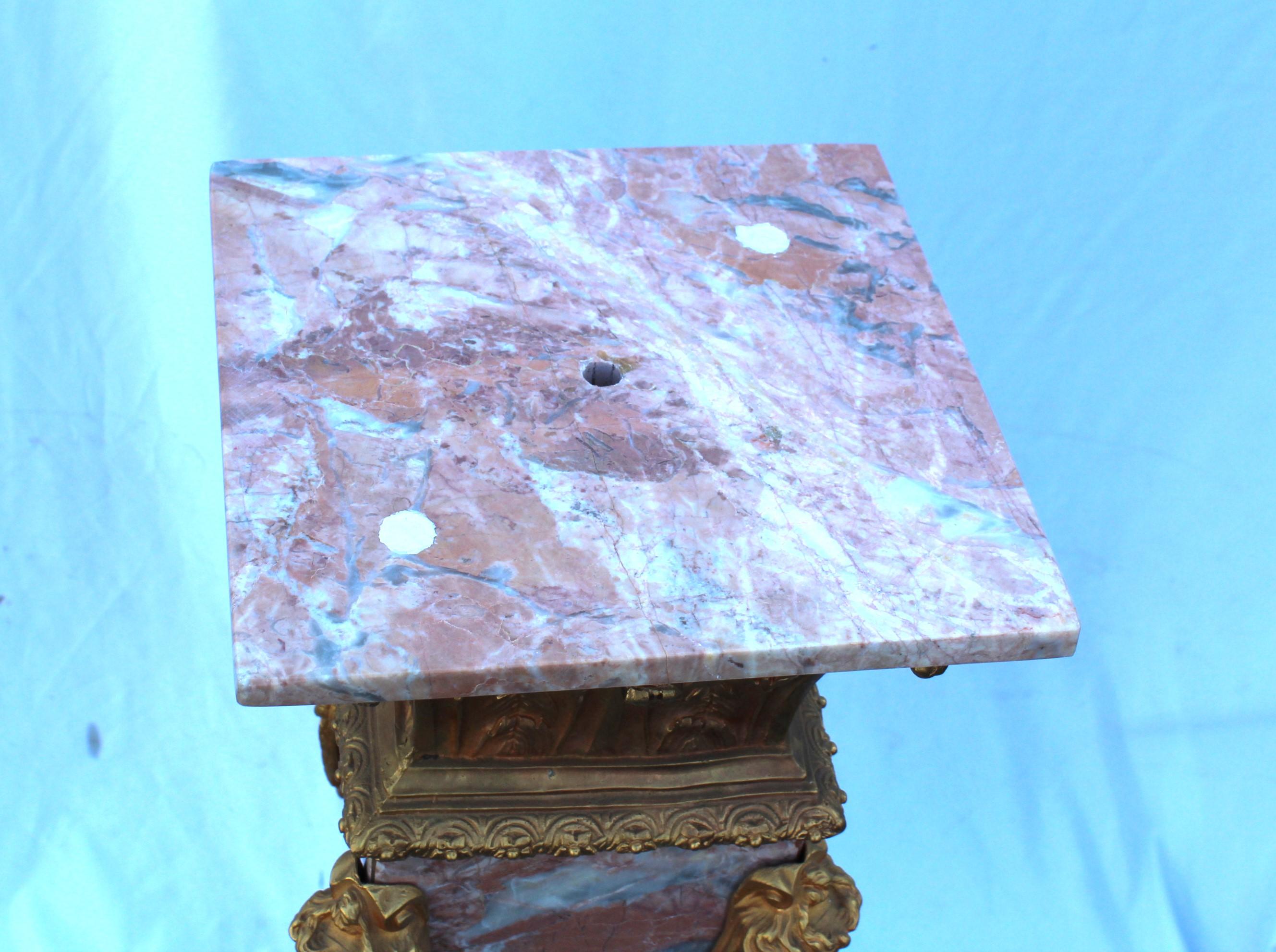 English Style Marble Pedestal , Gold plate hardware For Sale 2