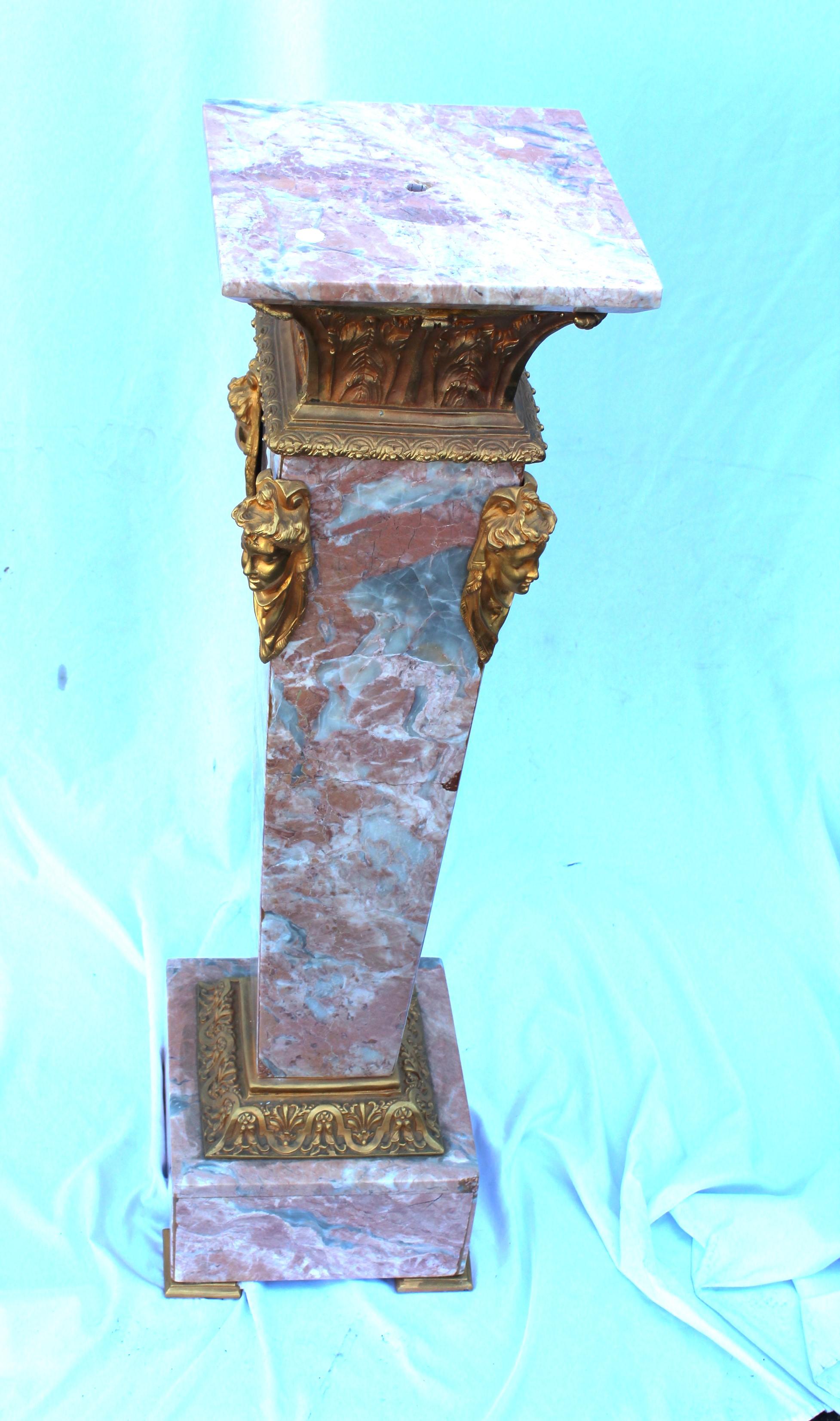 English Style Marble Pedestal , Gold plate hardware For Sale 3