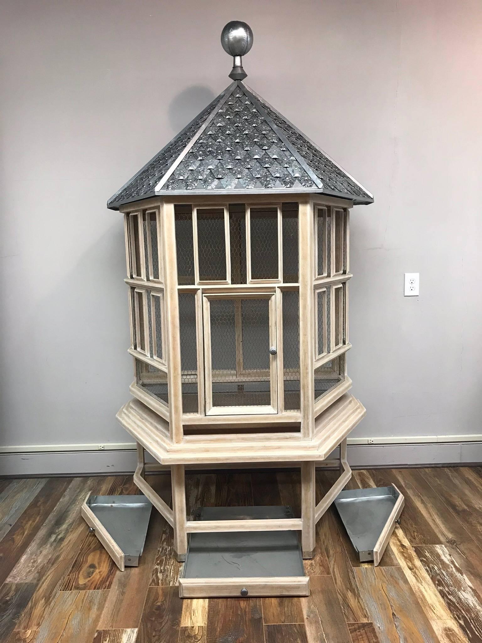 English Style Metal and Wood Bird Cage For Sale 1