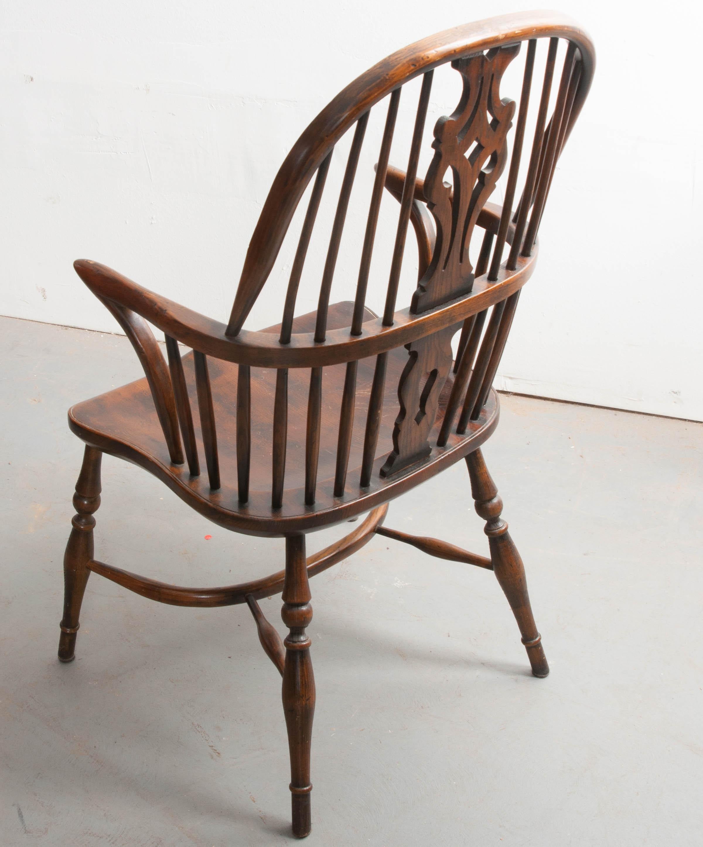 English Style Oak Windsor Chair Set 3