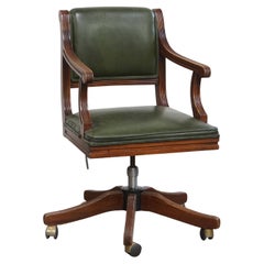 Sedia da ufficio in stile inglese in pelle di vacchetta su ruote abbinata a Wood