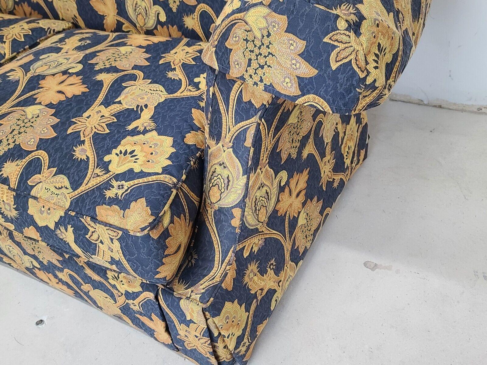 Roll-Arm-Sofa im englischen Stil von Century Furniture (Baumwolle) im Angebot