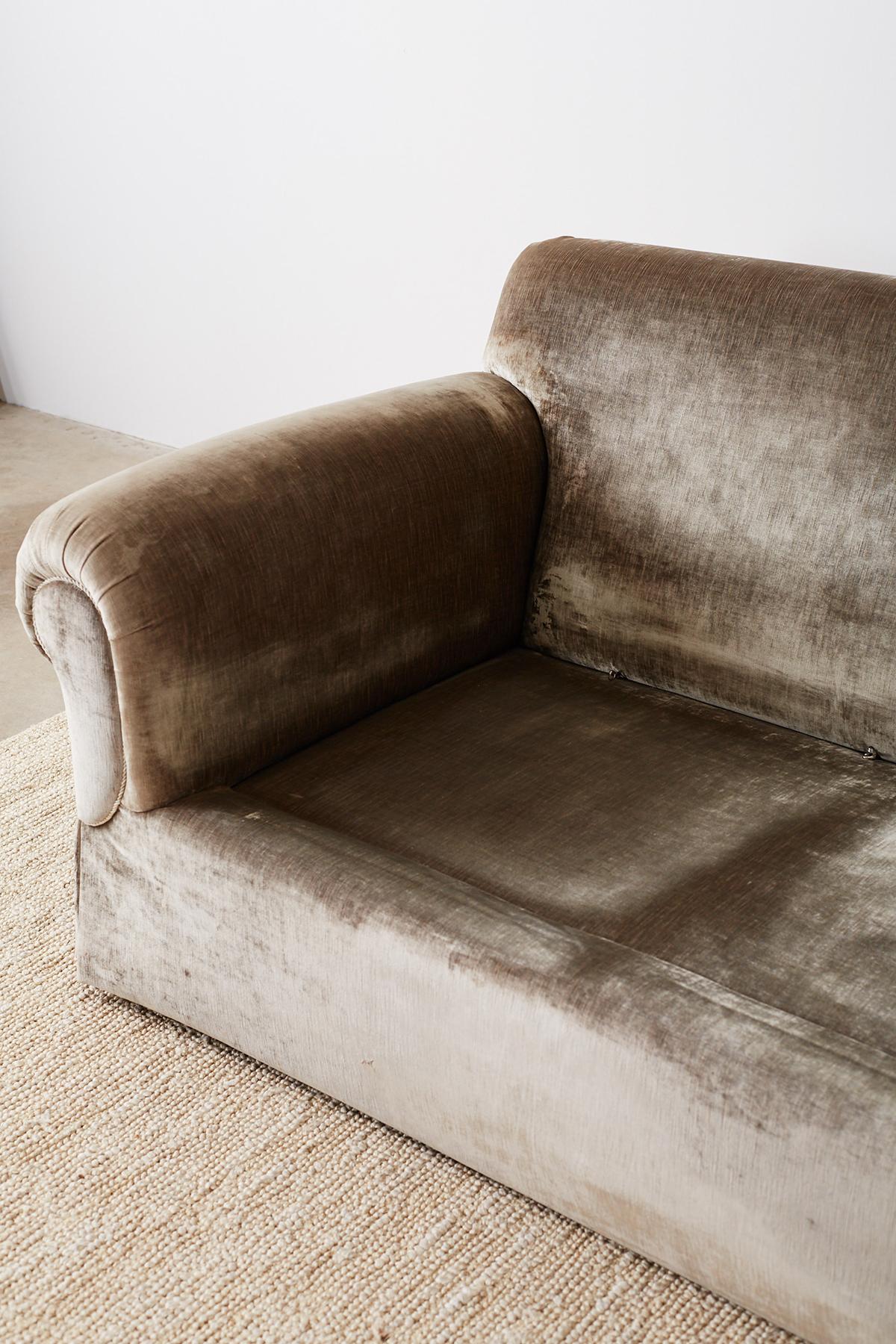 English Style Three-Seat Velvet Sofa 9