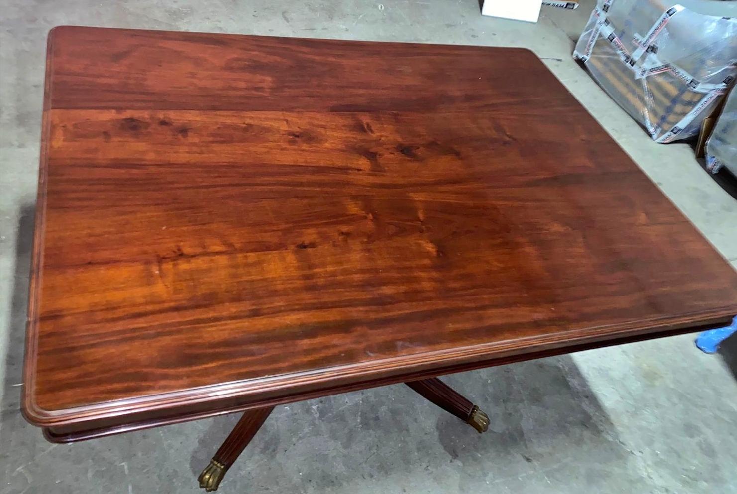 Other English Table from the 19th Century in Walnut Root For Sale