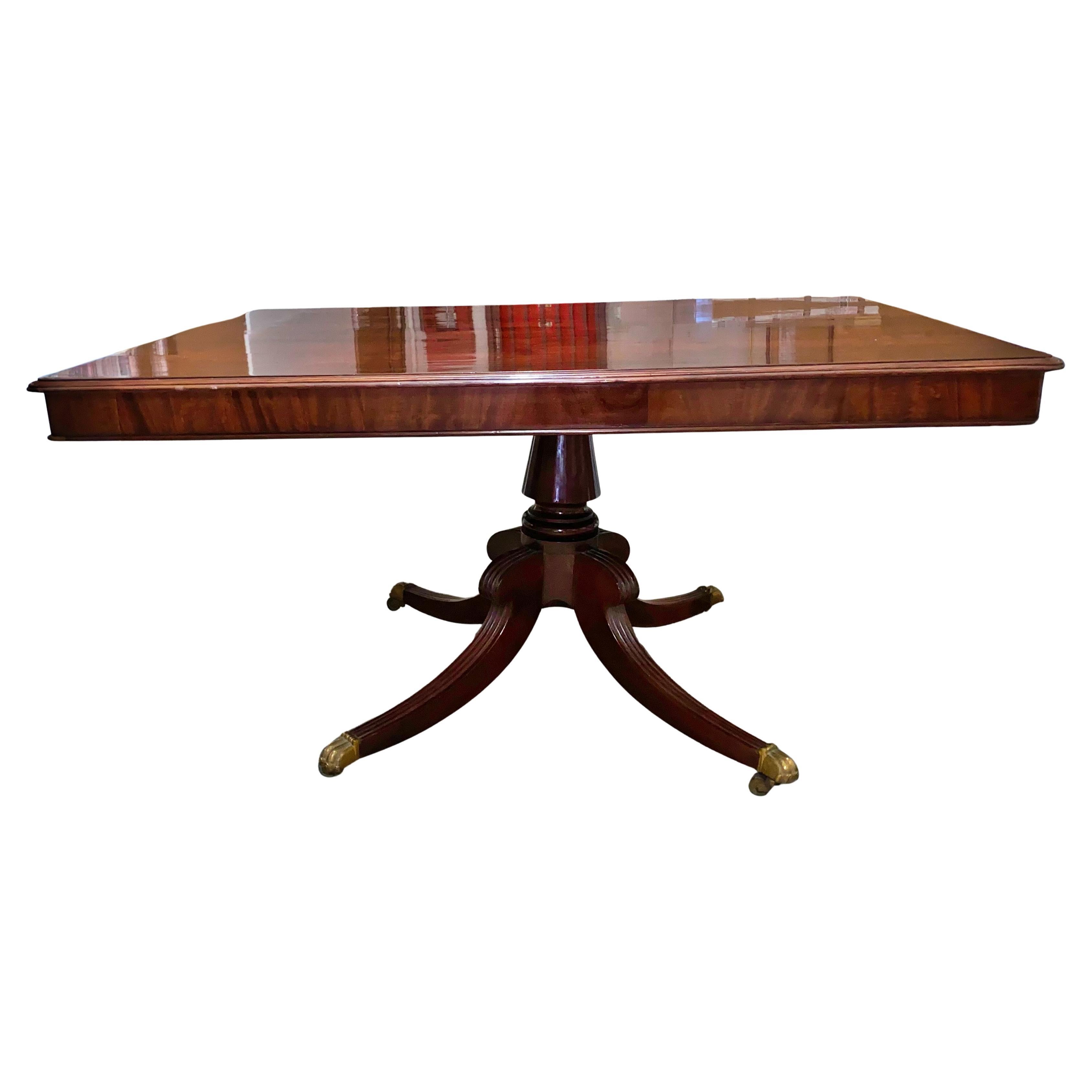 English Table from the 19th Century in Walnut Root