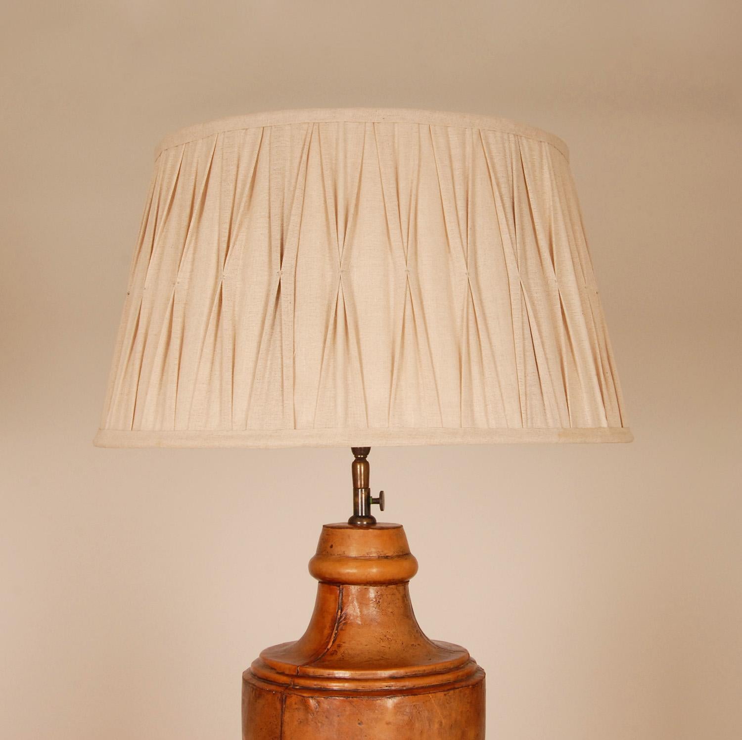 English Table Lamps leather Chesterfield Style Traditional Vase Lamps a pair 3